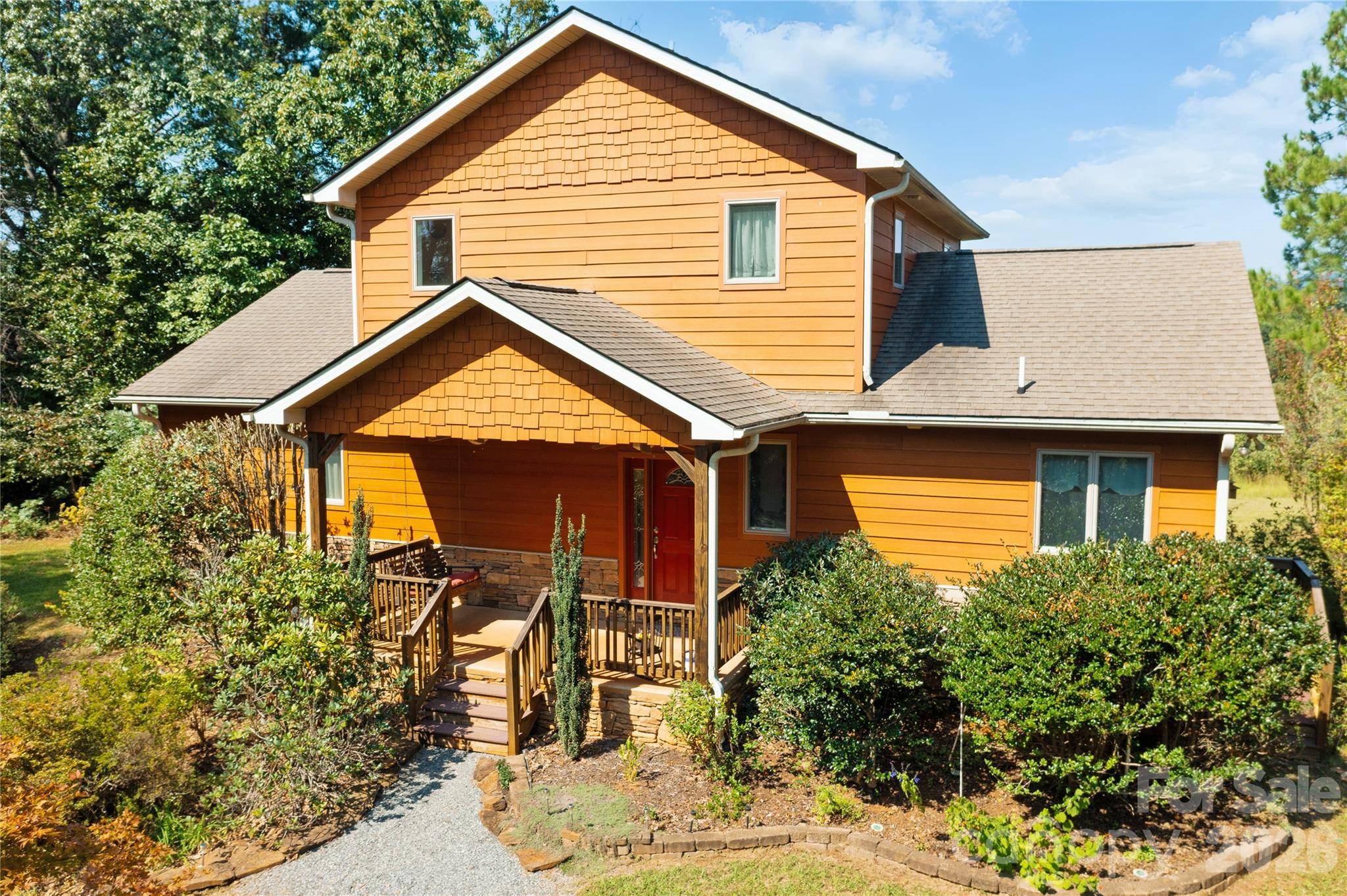 296 Acorn LN, Rutherfordton, NC 28139