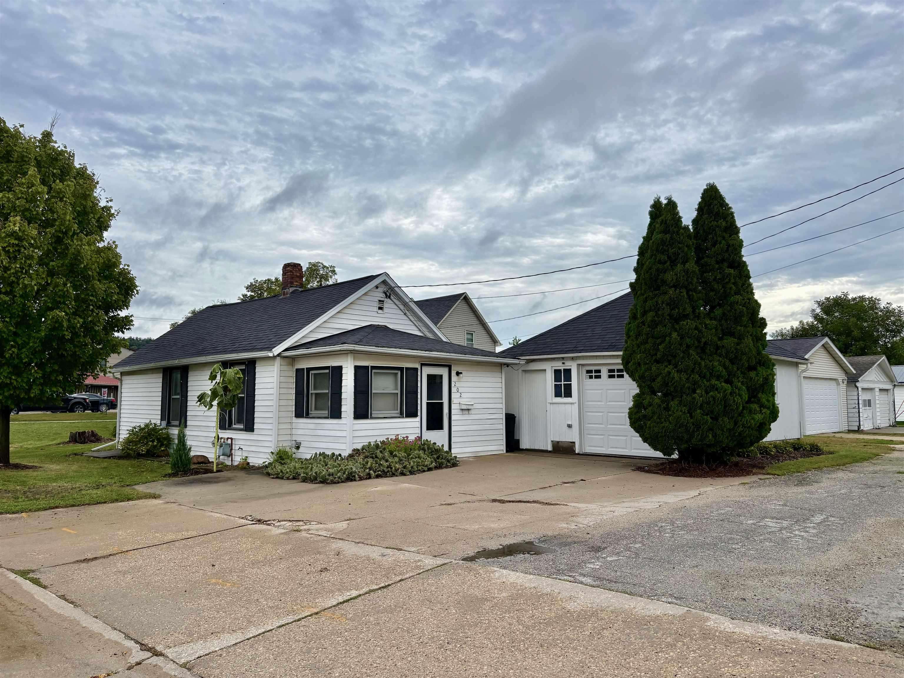 202 State ST, Decorah, IA 52101