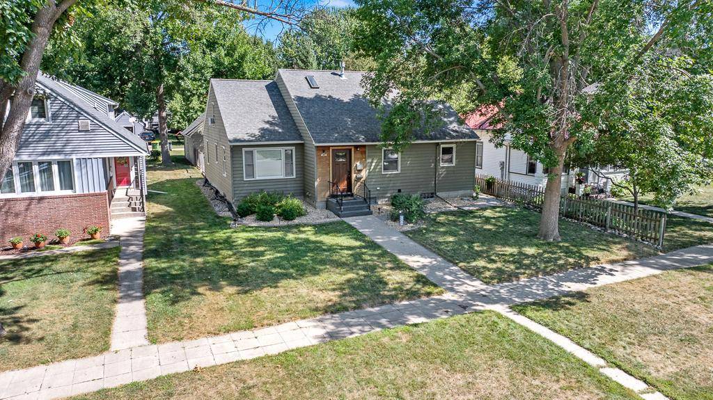 404 Walnut ST, Marshall, MN 56258
