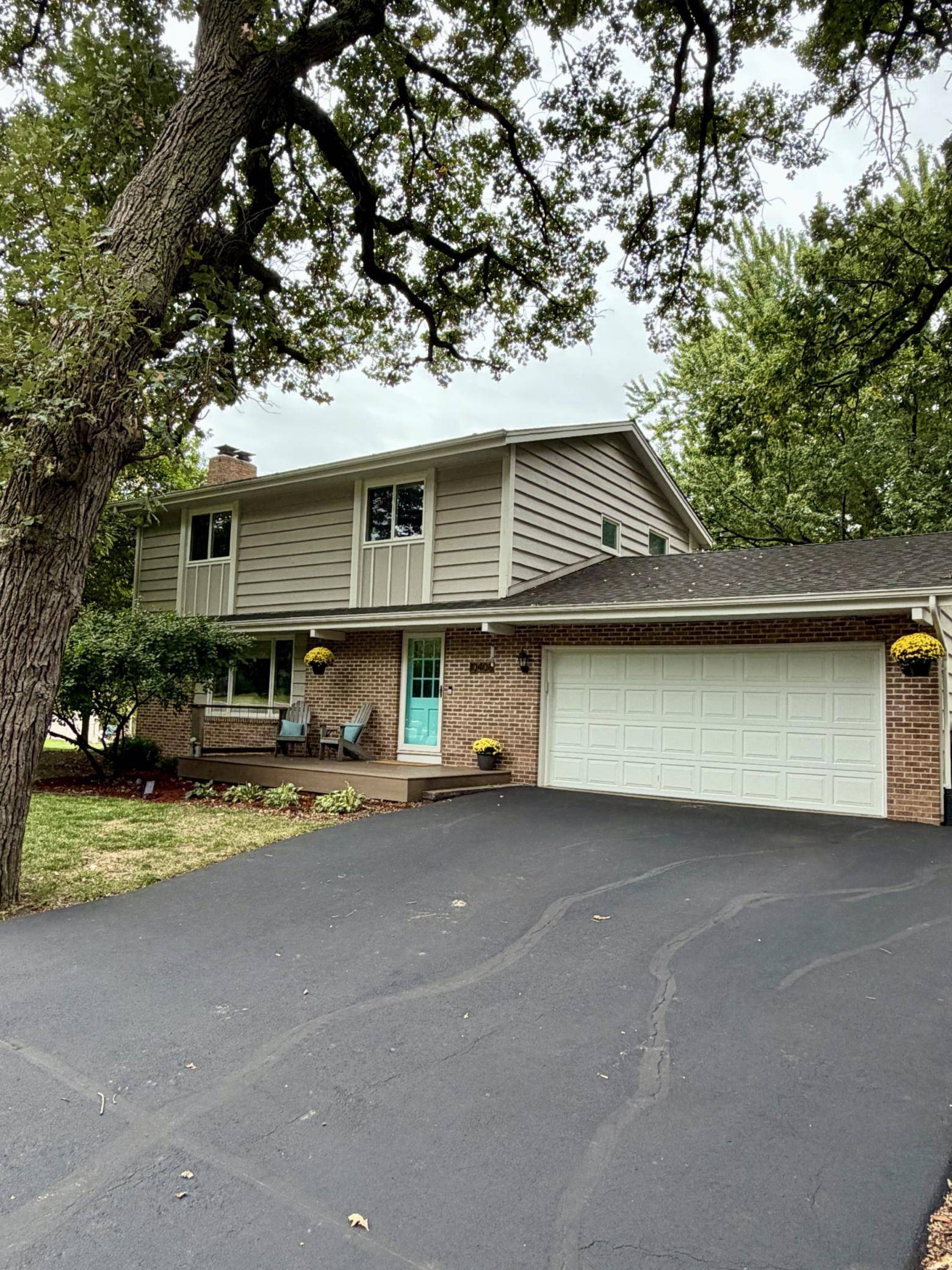 10408 Colorado RD, Bloomington, MN 55438
