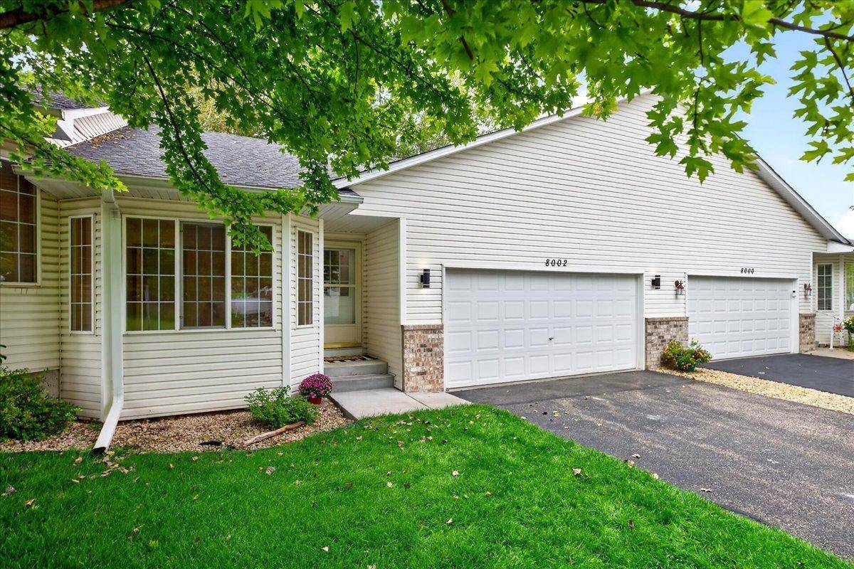 8002 Marsh Run CT, Rockford, MN 55373