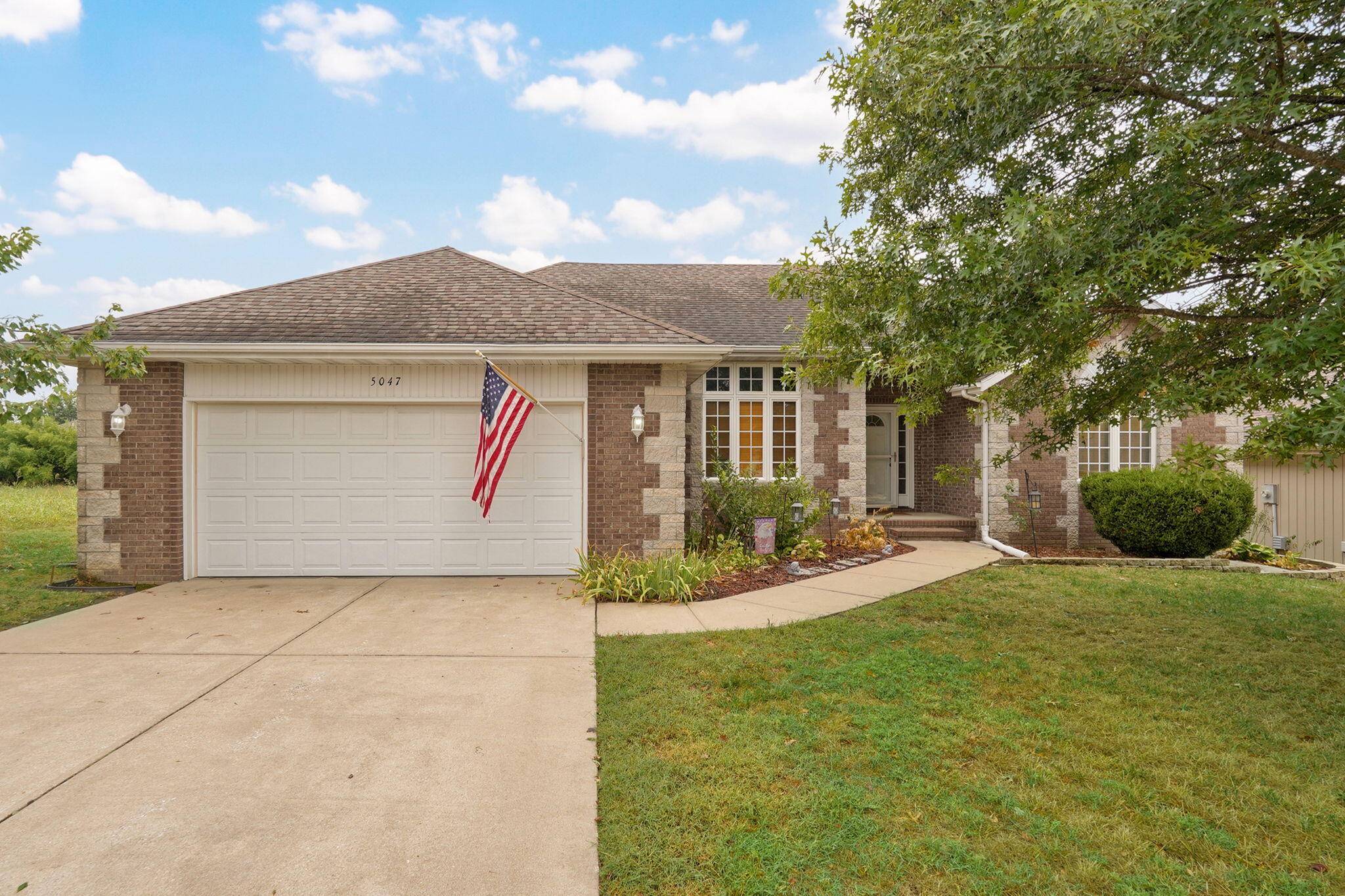 5047 S Greenfield RD, Battlefield, MO 65619