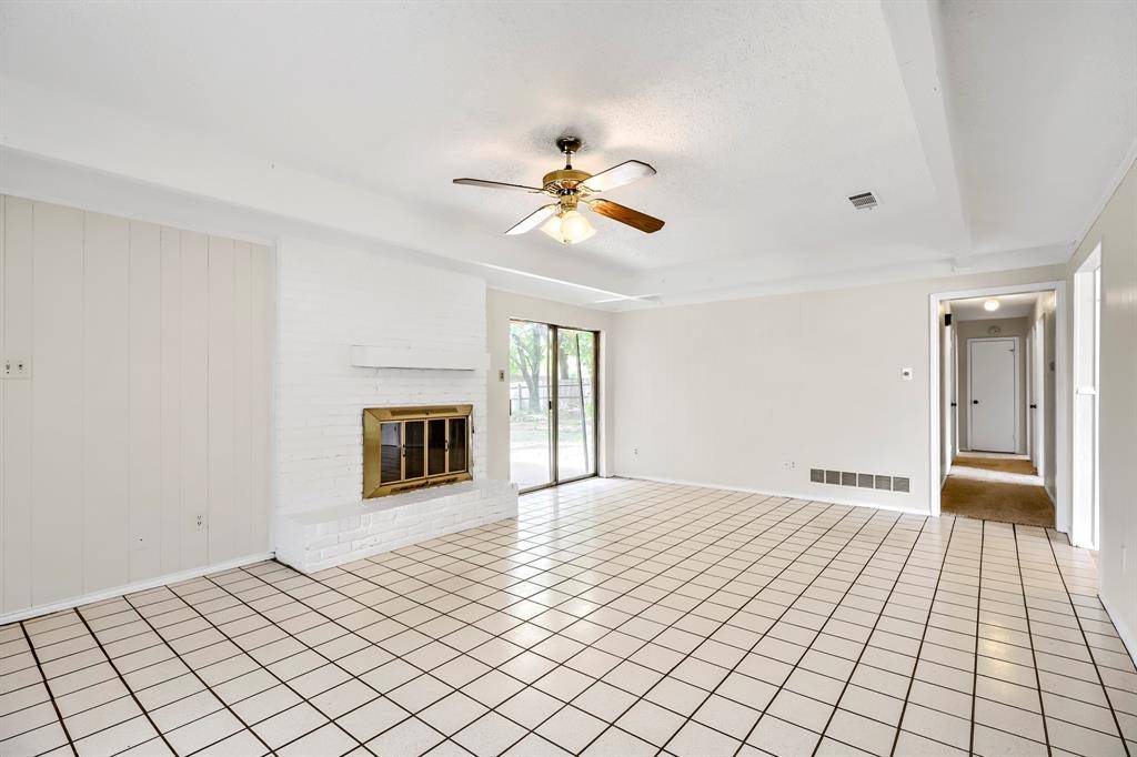 508 Stony Creek Drive, Desoto, TX 75115