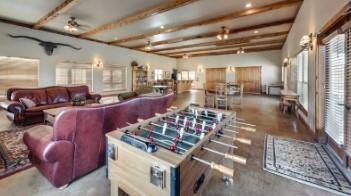 121 Dodge City Court, Newark, TX 76071