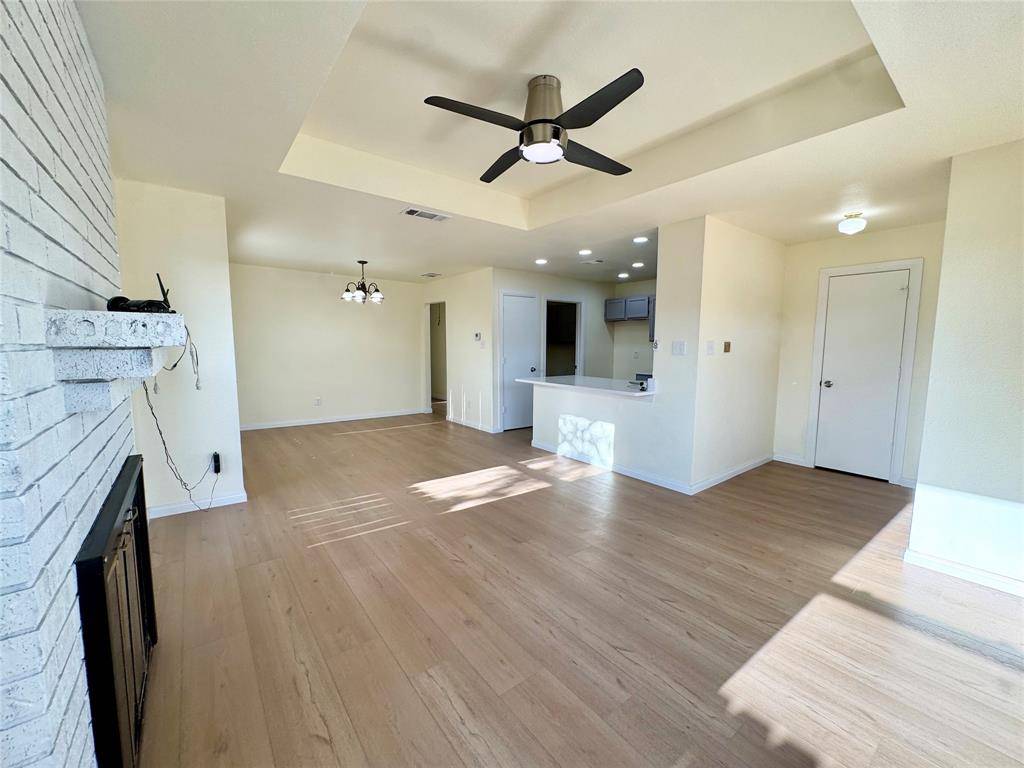 2201 Summer Place Drive, Arlington, TX 76014