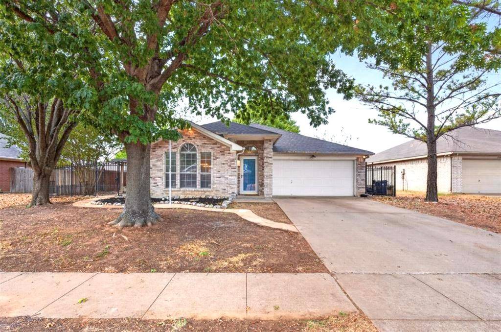 1150 Marc Street, Burleson, TX 76028