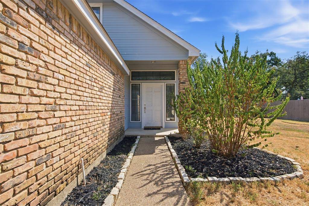 1308 Carver Lane, Irving, TX 75061