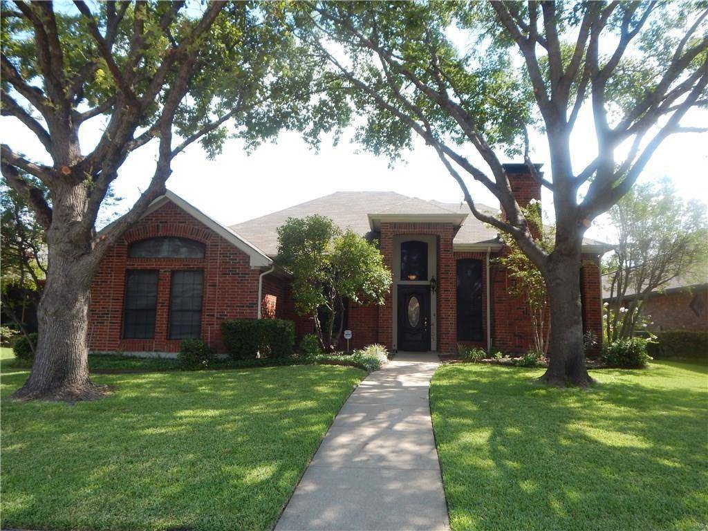 4208 Meadowdale Drive, Carrollton, TX 75010