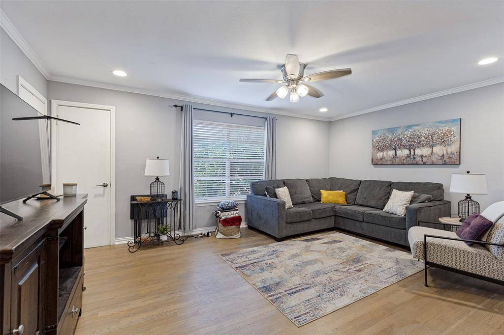 5827 Sandhurst Lane #C, Dallas, TX 75206