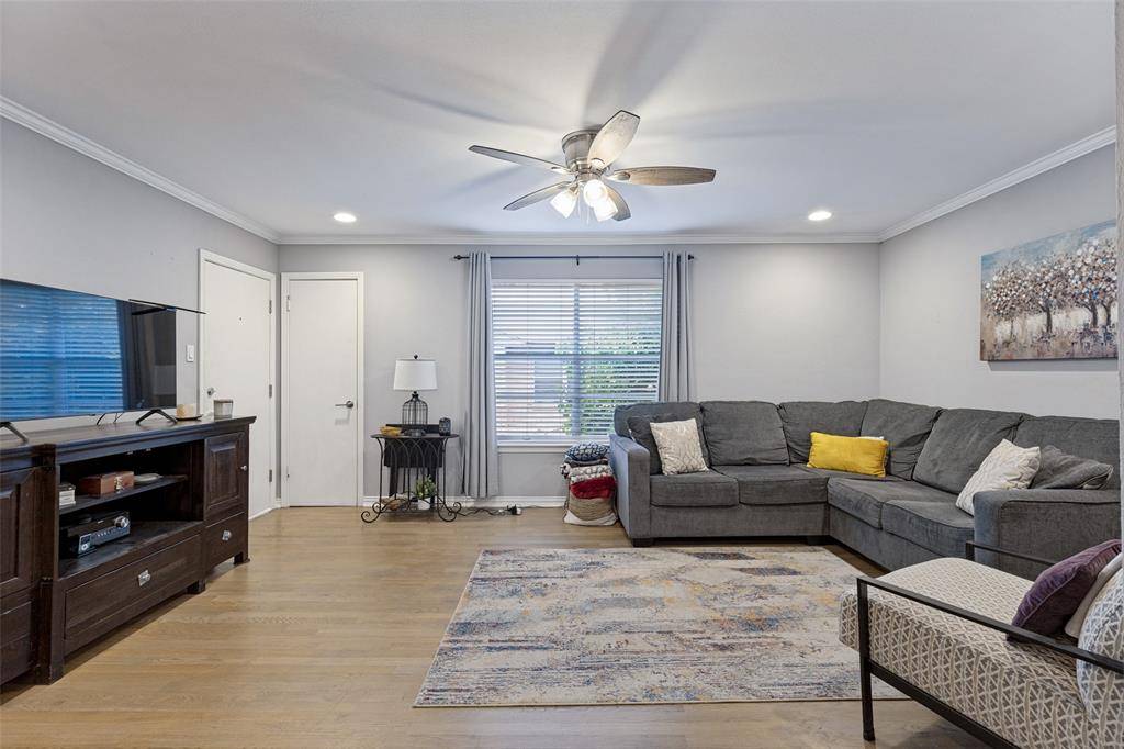 5827 Sandhurst Lane #C, Dallas, TX 75206