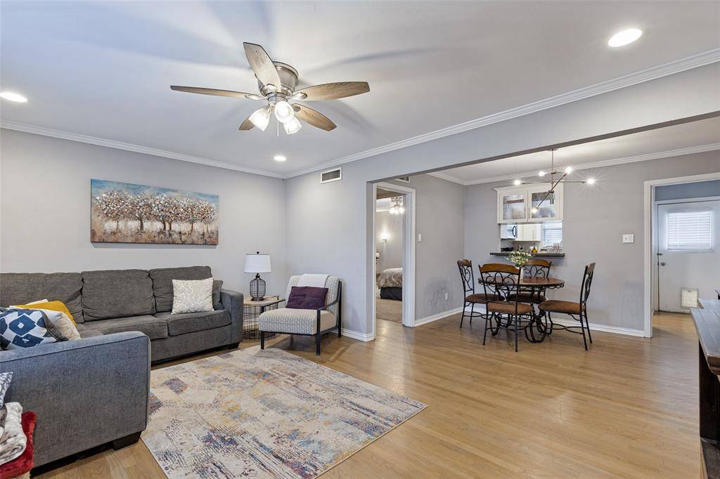 5827 Sandhurst Lane #C, Dallas, TX 75206