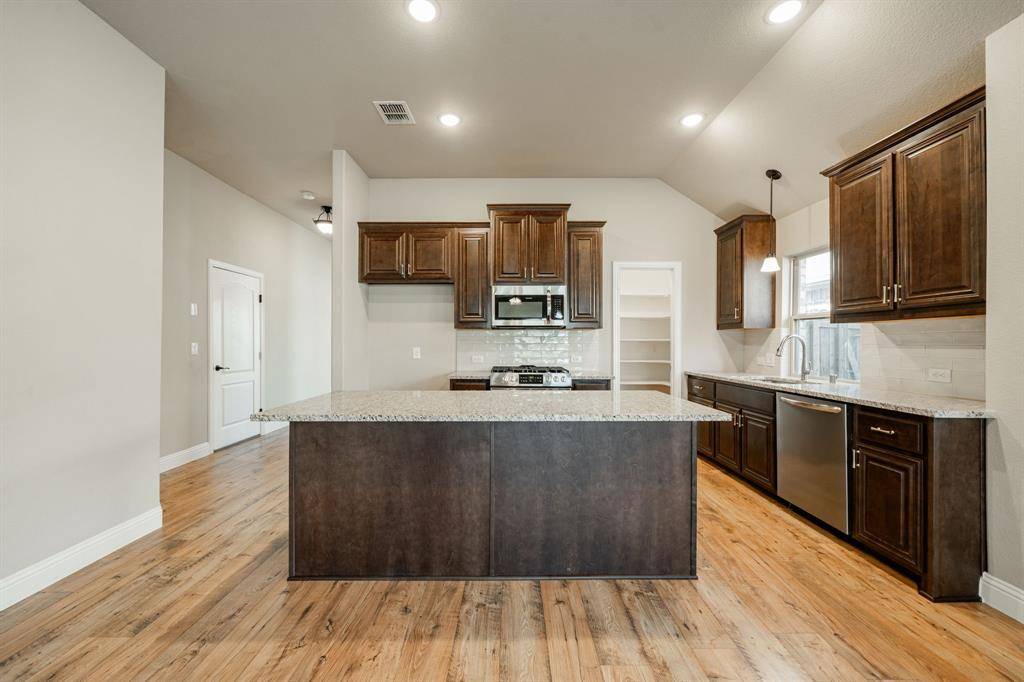 920 Bald Cypress Drive, Fate, TX 75087