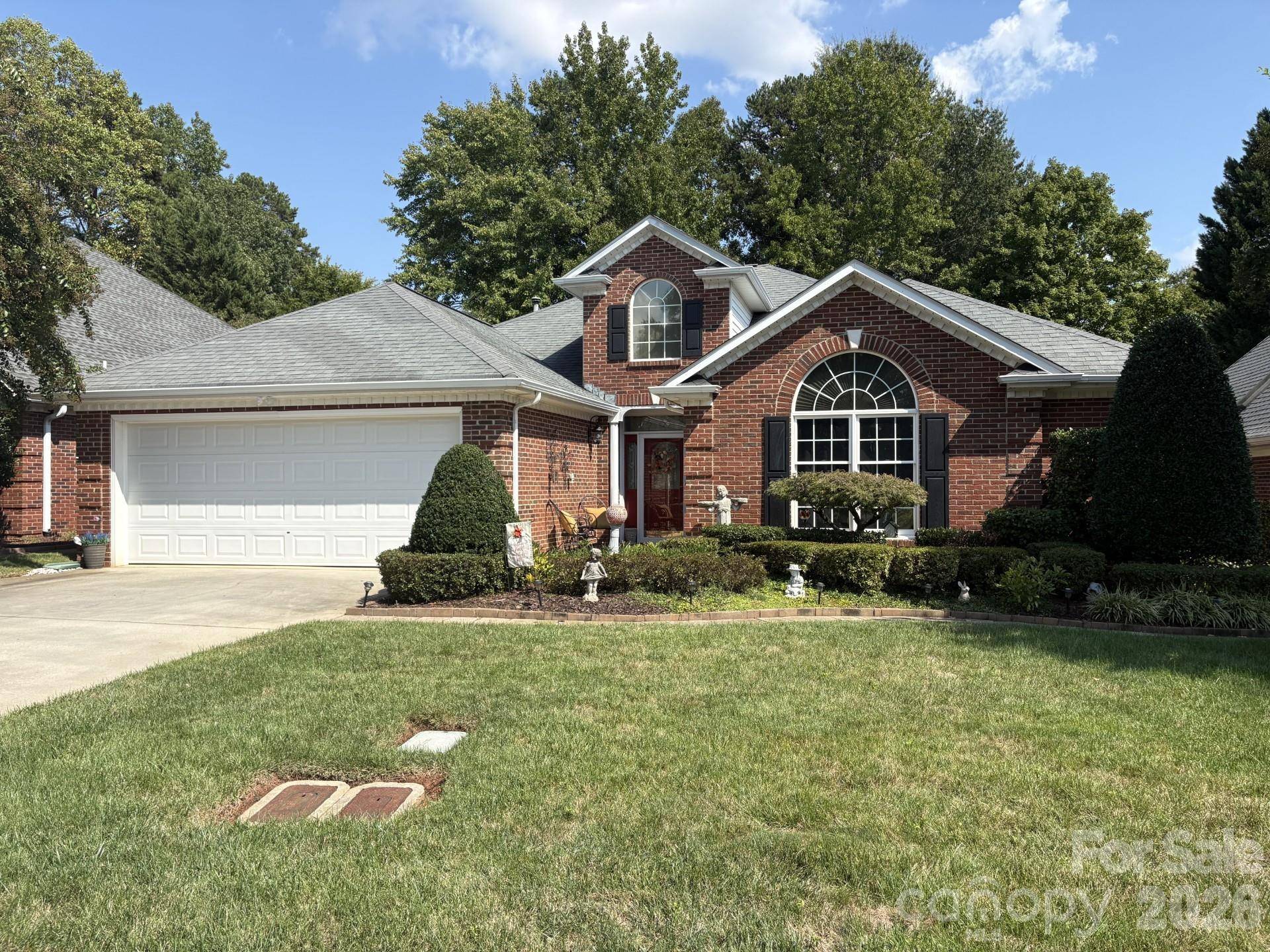 2972 Heritage Commons LN, Gastonia, NC 28054