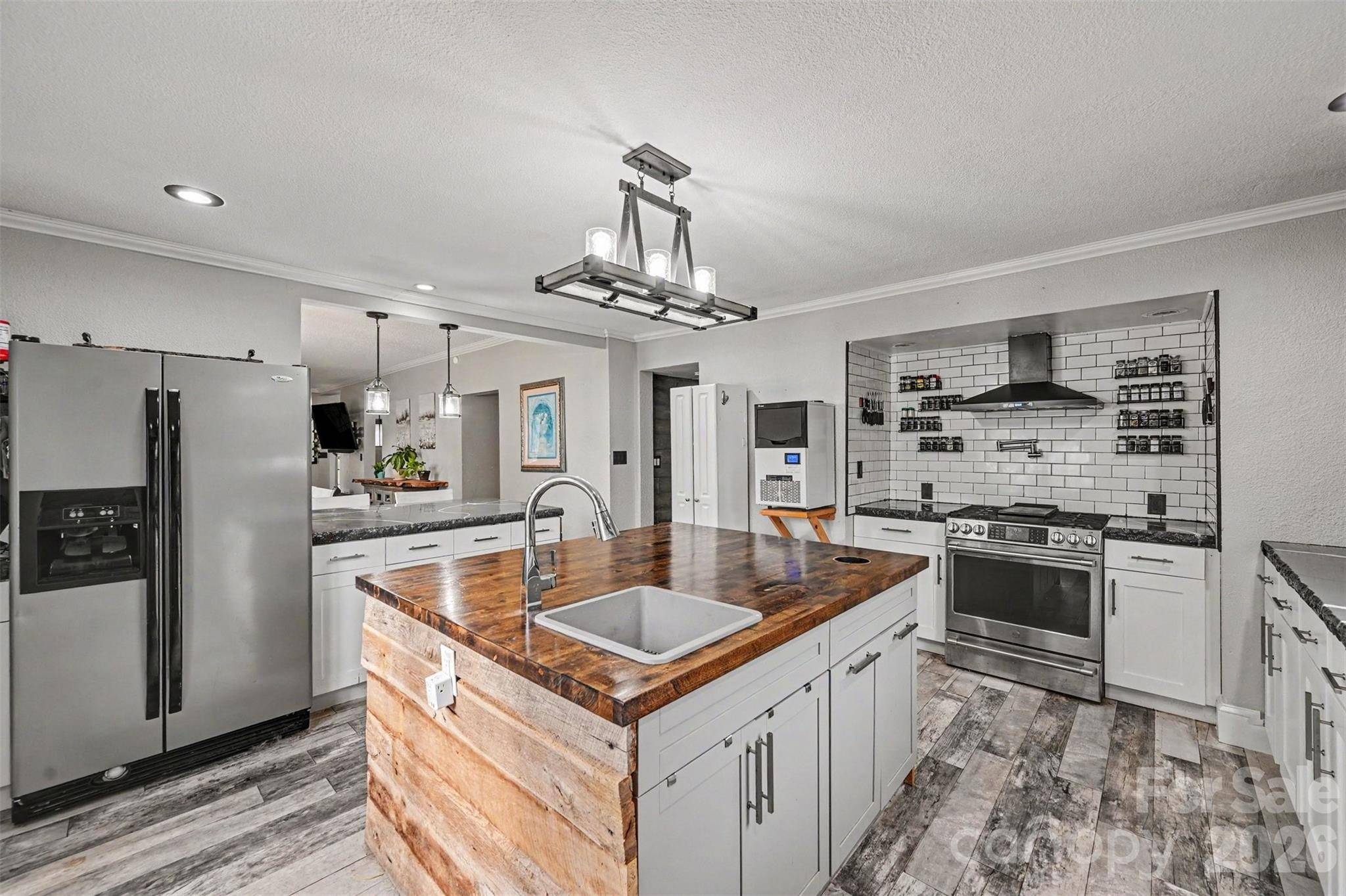 106 Guffey RD, Cherryville, NC 28021