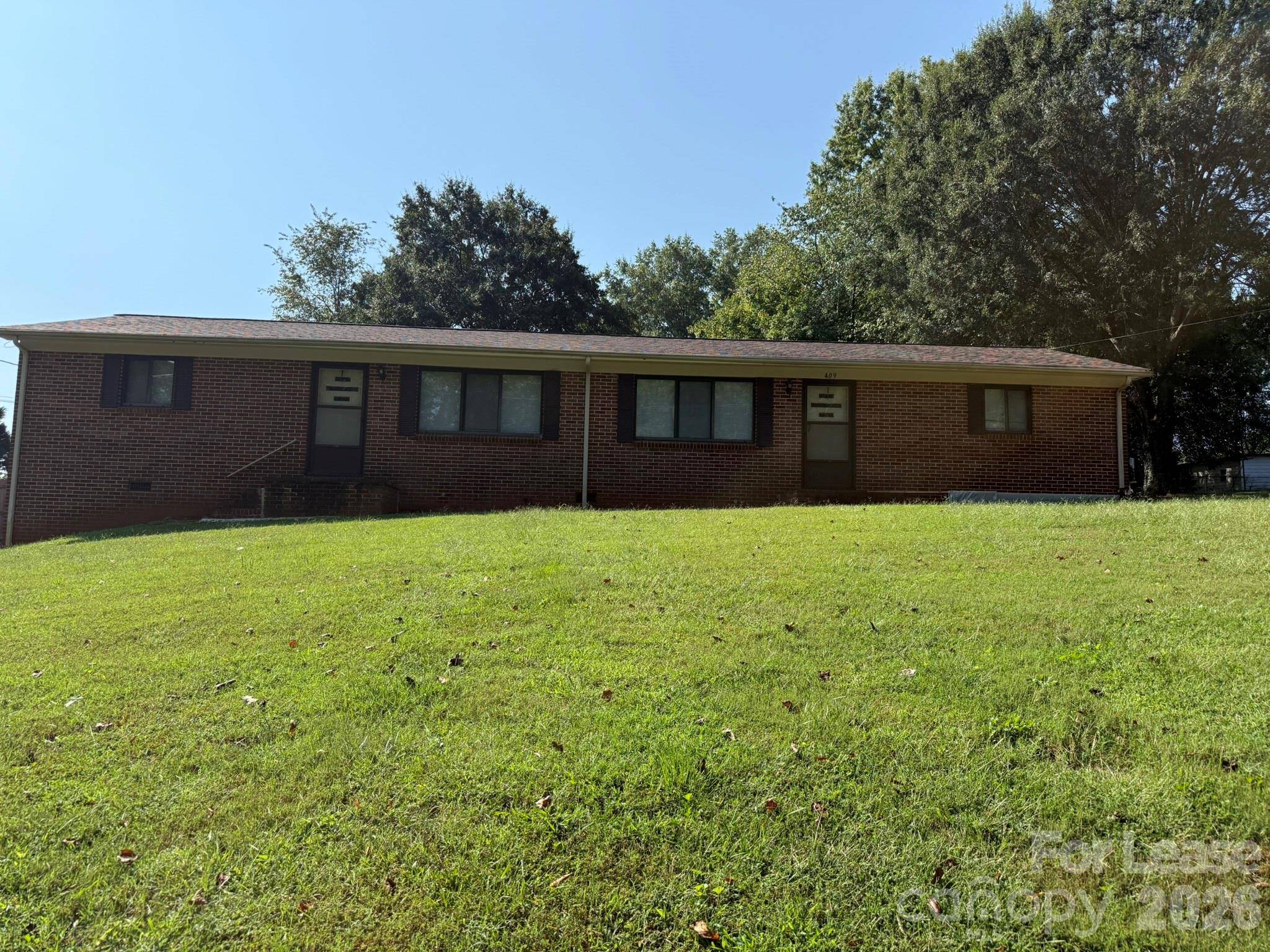 411 E K ST, Newton, NC 28658