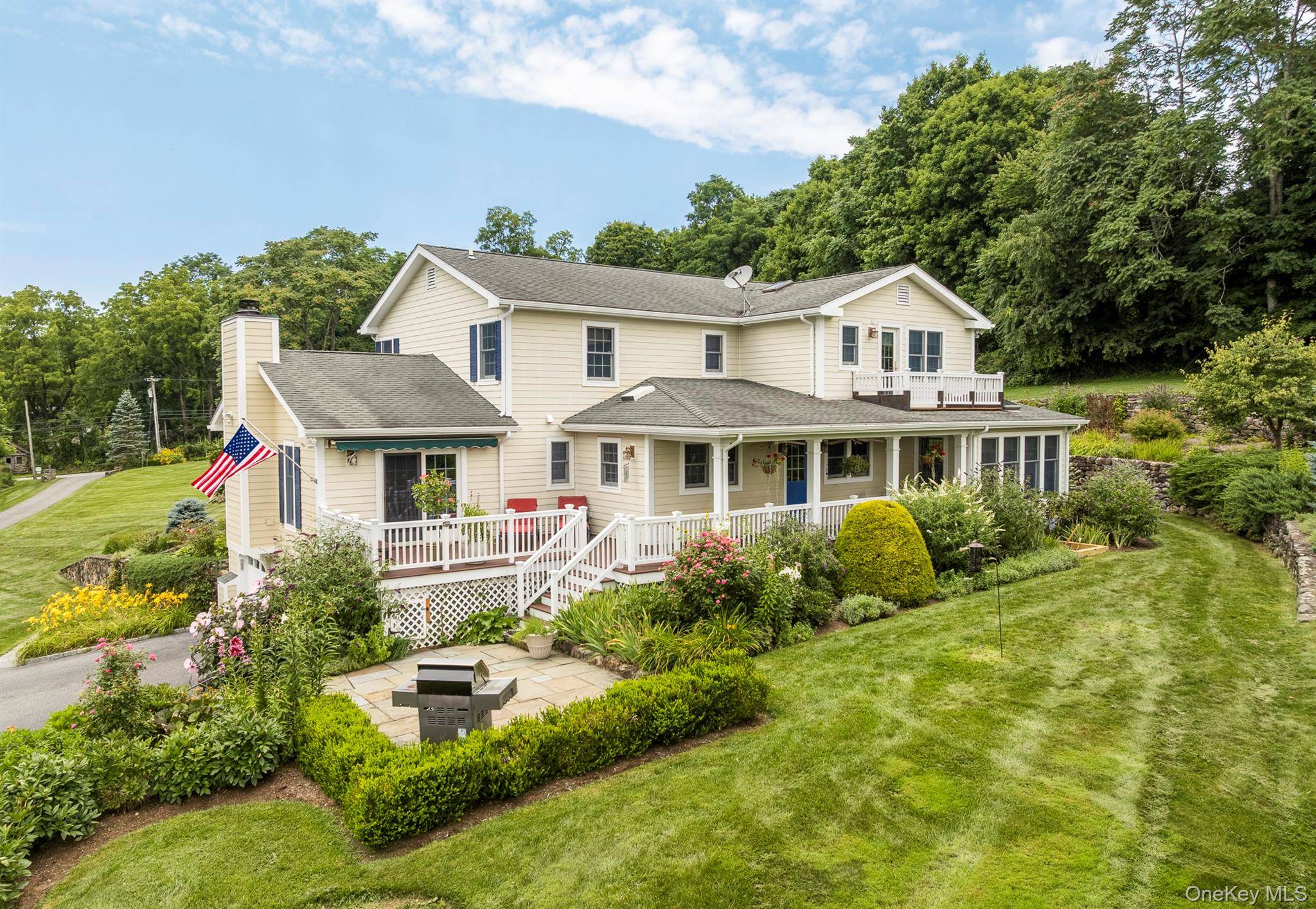 6 Bloomer RD, North Salem, NY 10560