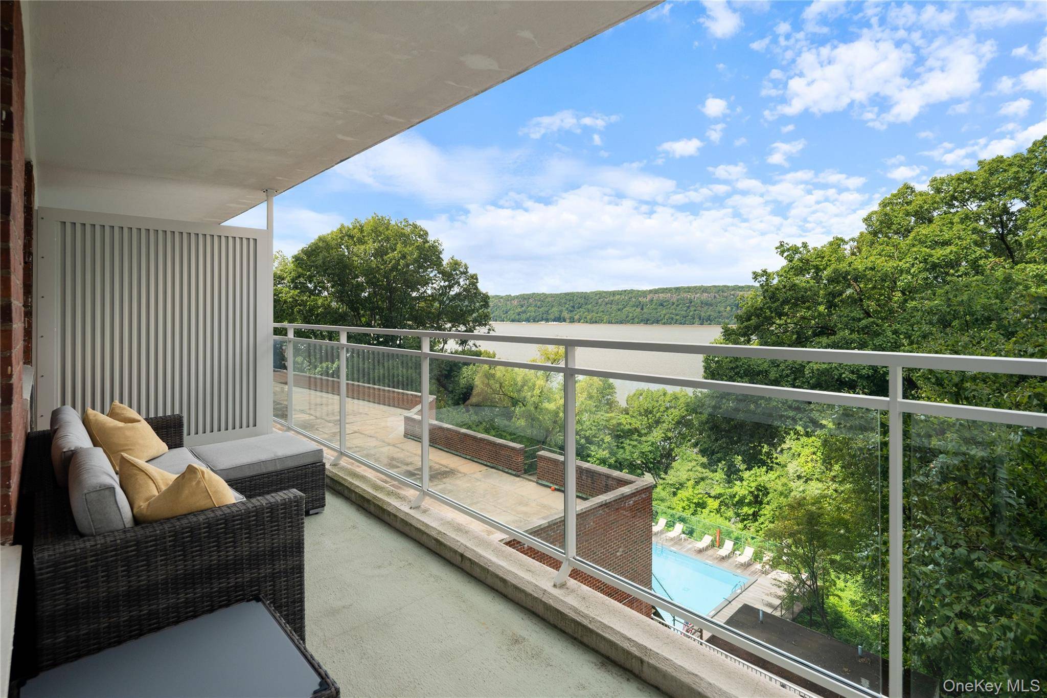2575 Palisade AVE #3J, Bronx, NY 10463