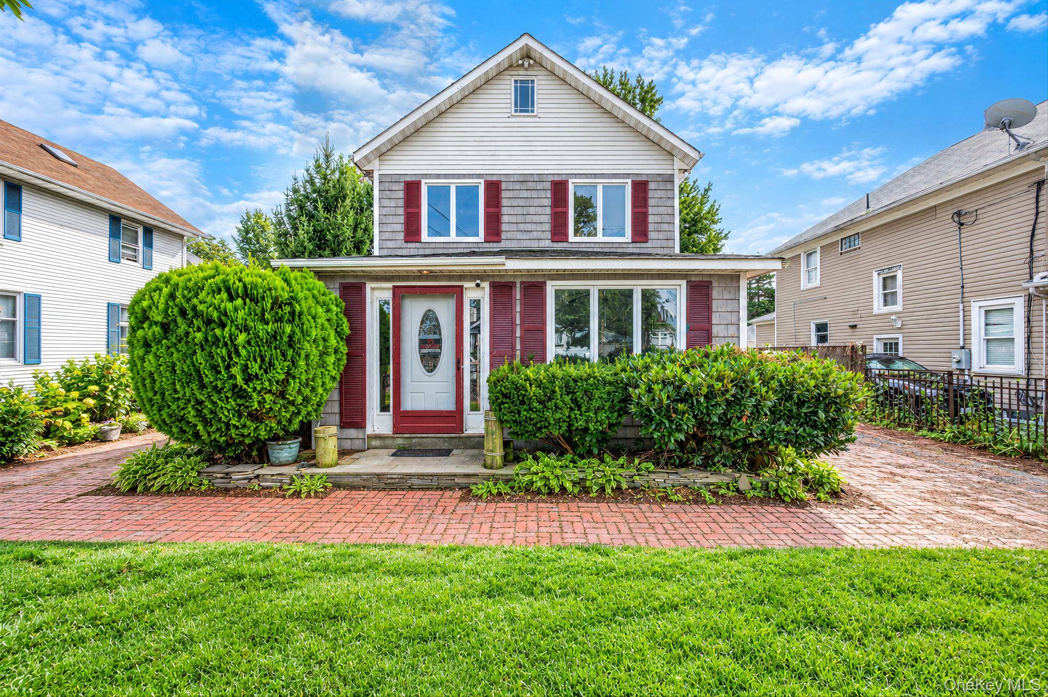 66 Norton ST, Patchogue, NY 11772