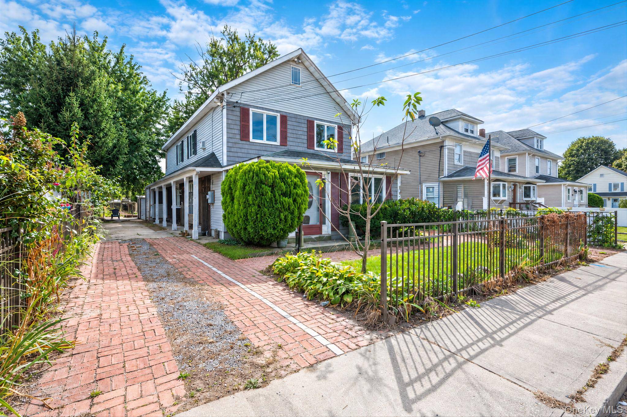 66 Norton ST, Patchogue, NY 11772