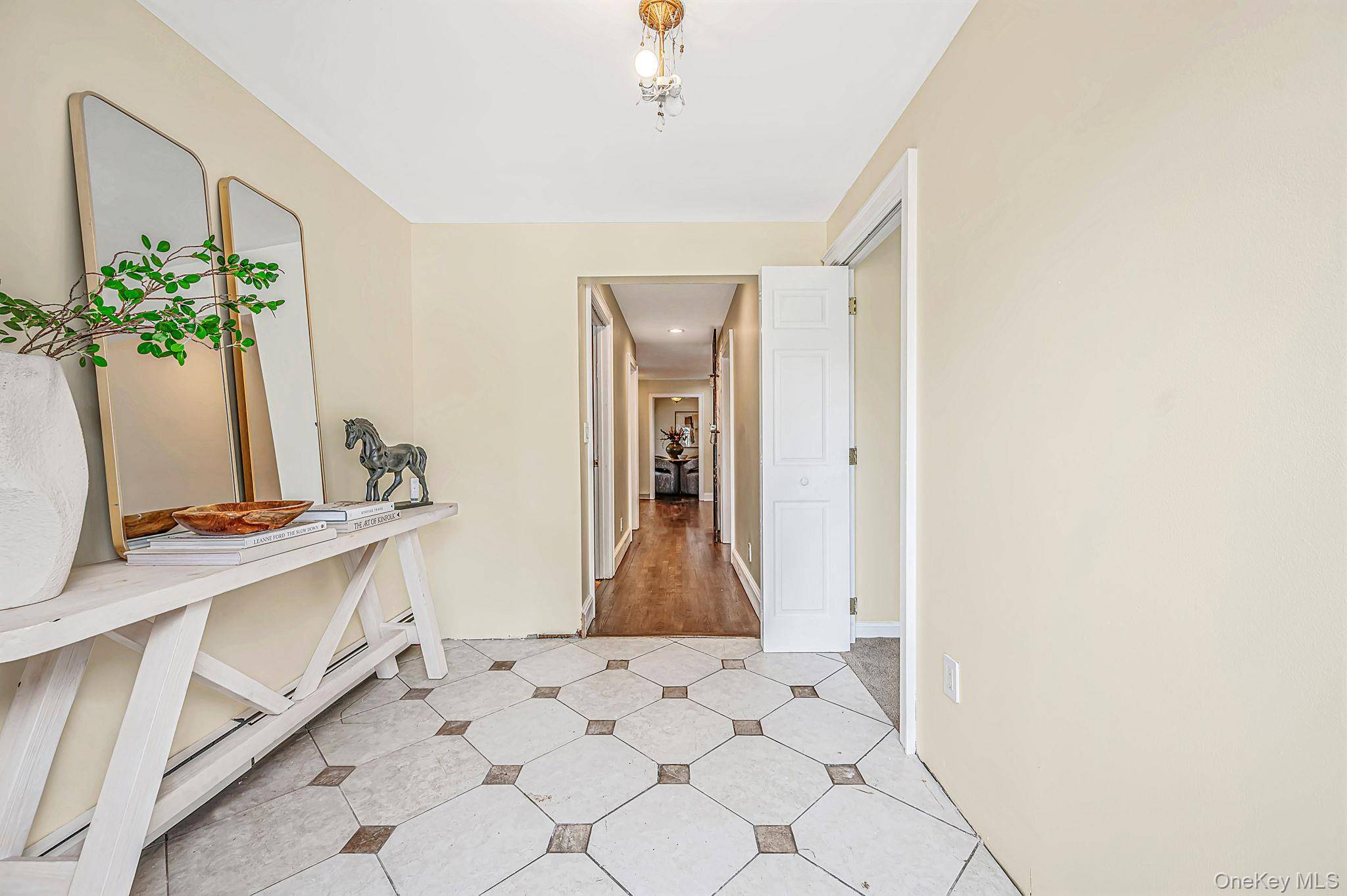 66 Norton ST, Patchogue, NY 11772