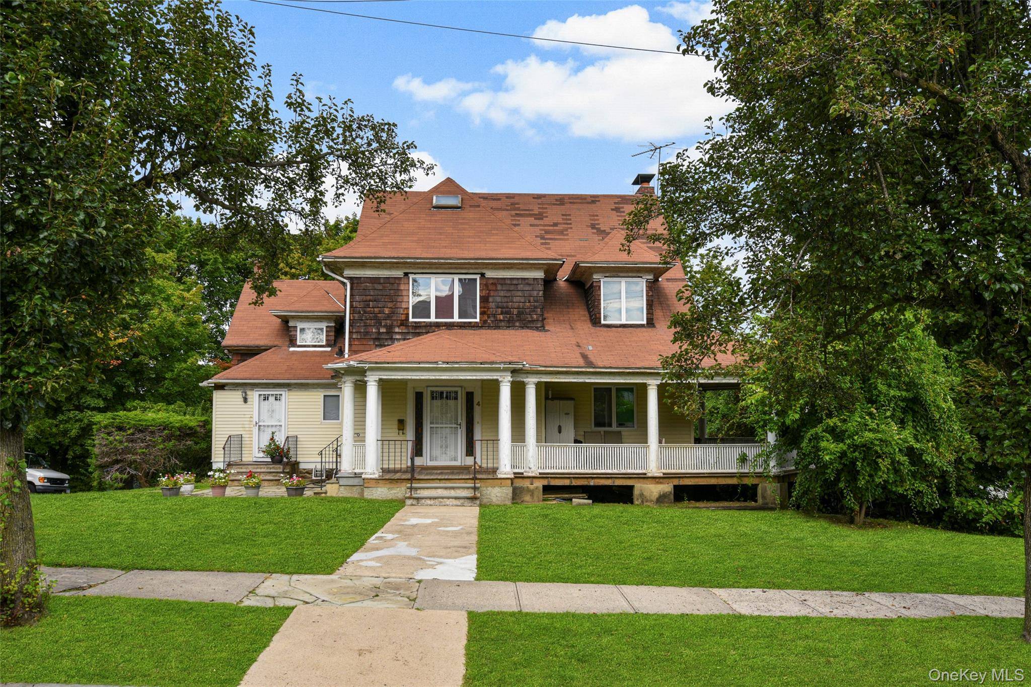 4 Ridgeview AVE, White Plains, NY 10606