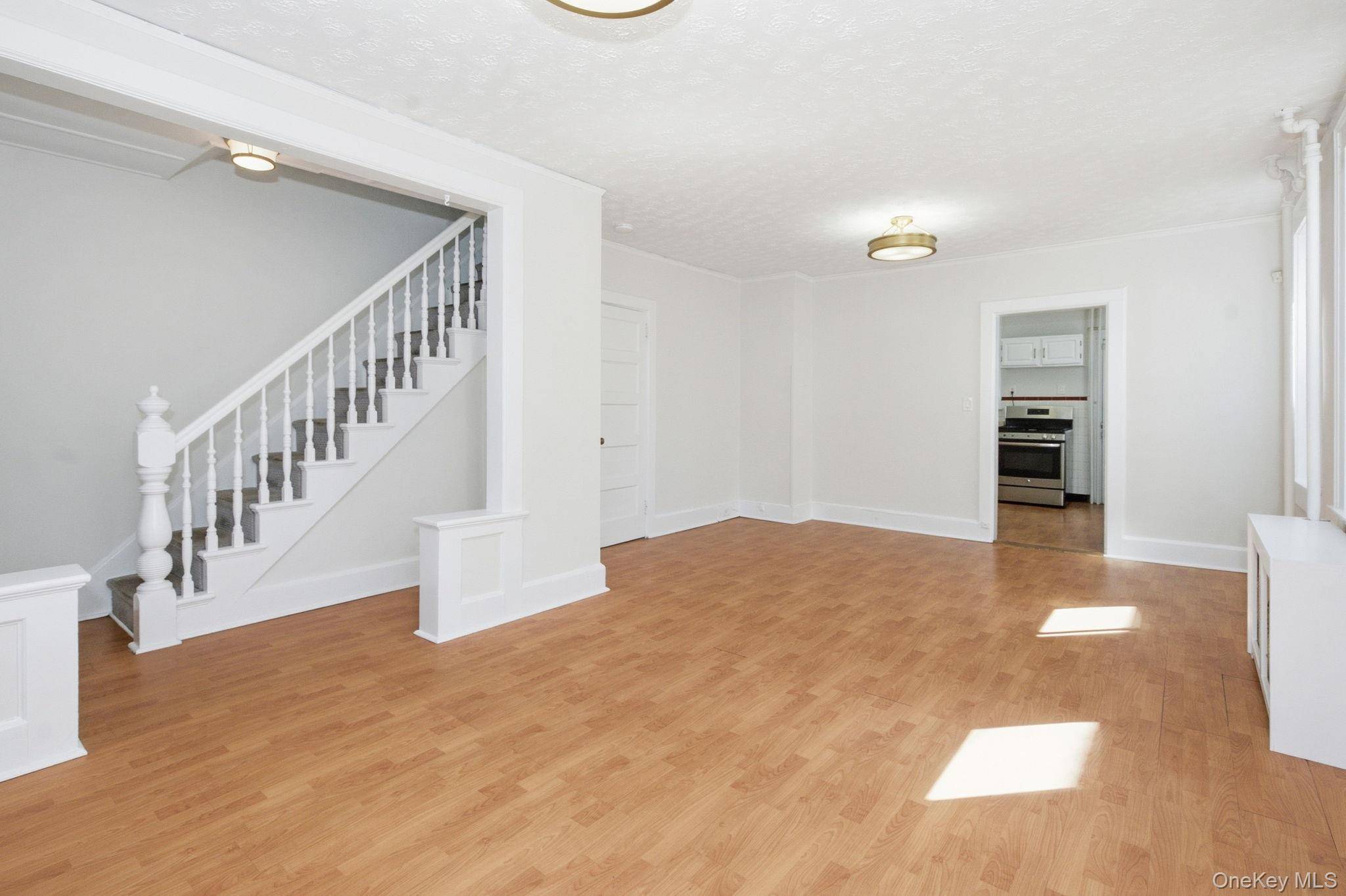 46-48 Robertson AVE, White Plains, NY 10606