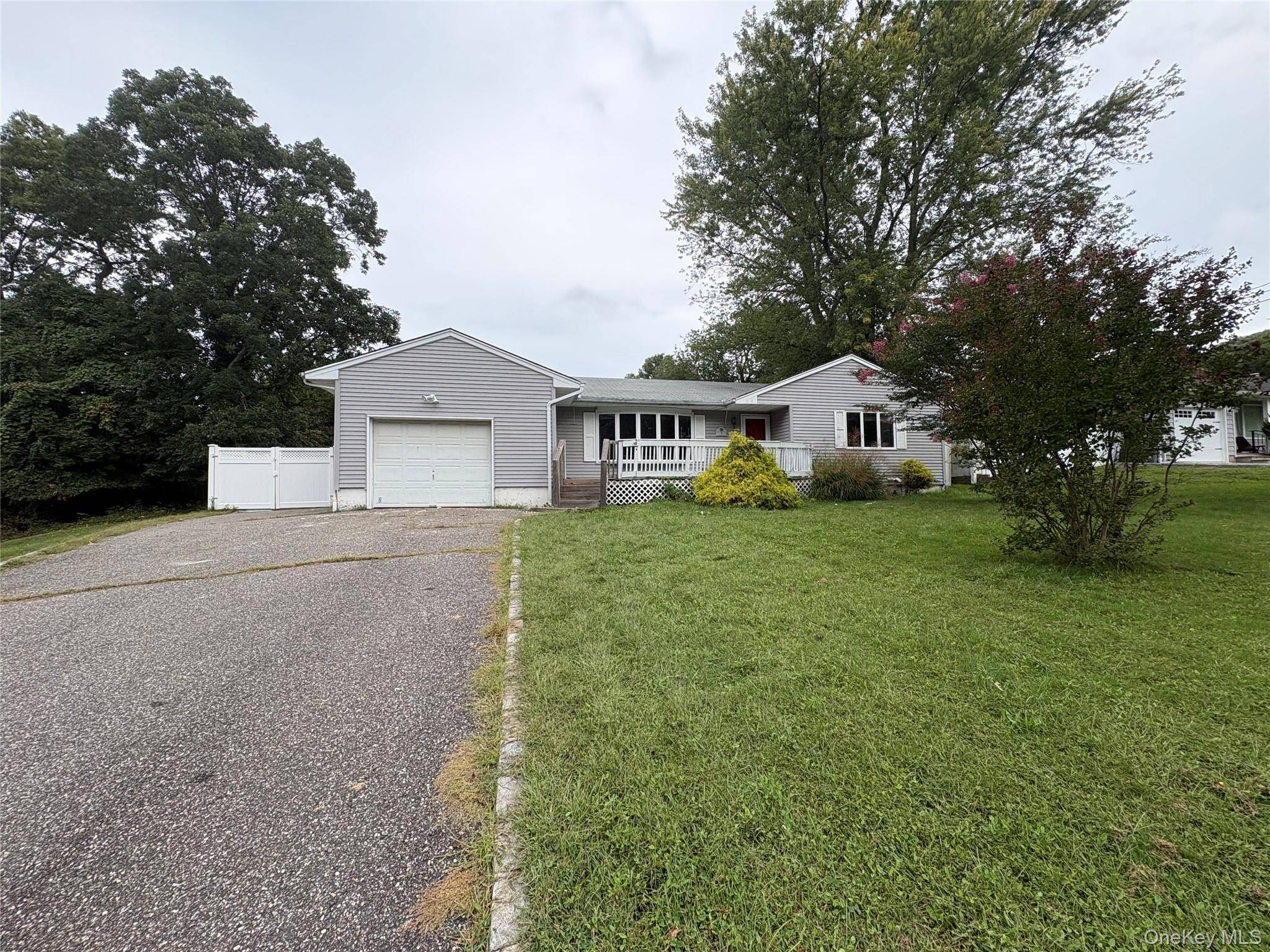 9 Harrison AVE, East Setauket, NY 11733