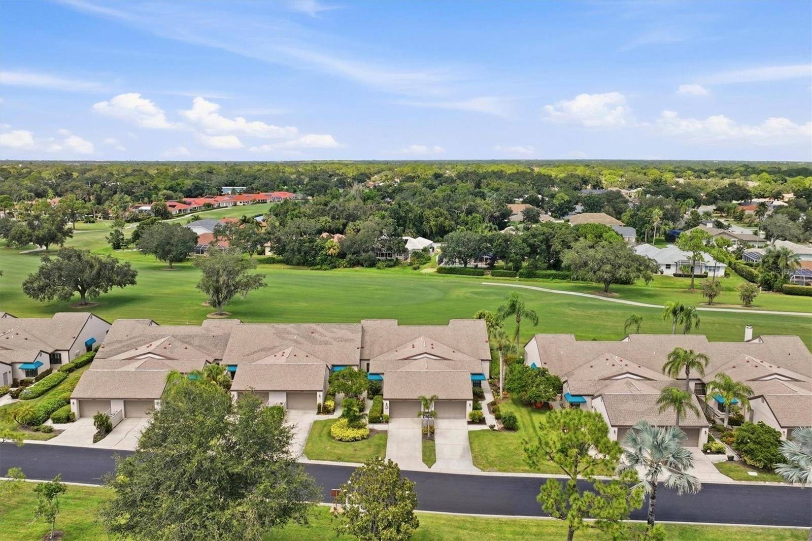 6089 CLUBSIDE DR #7686, Sarasota, FL 34243