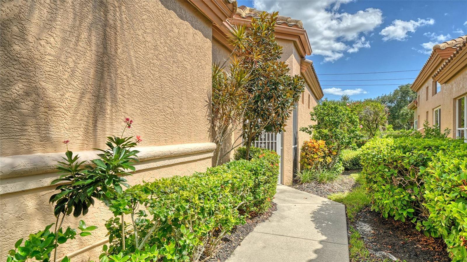 4060 JARDIN LN, Sarasota, FL 34238