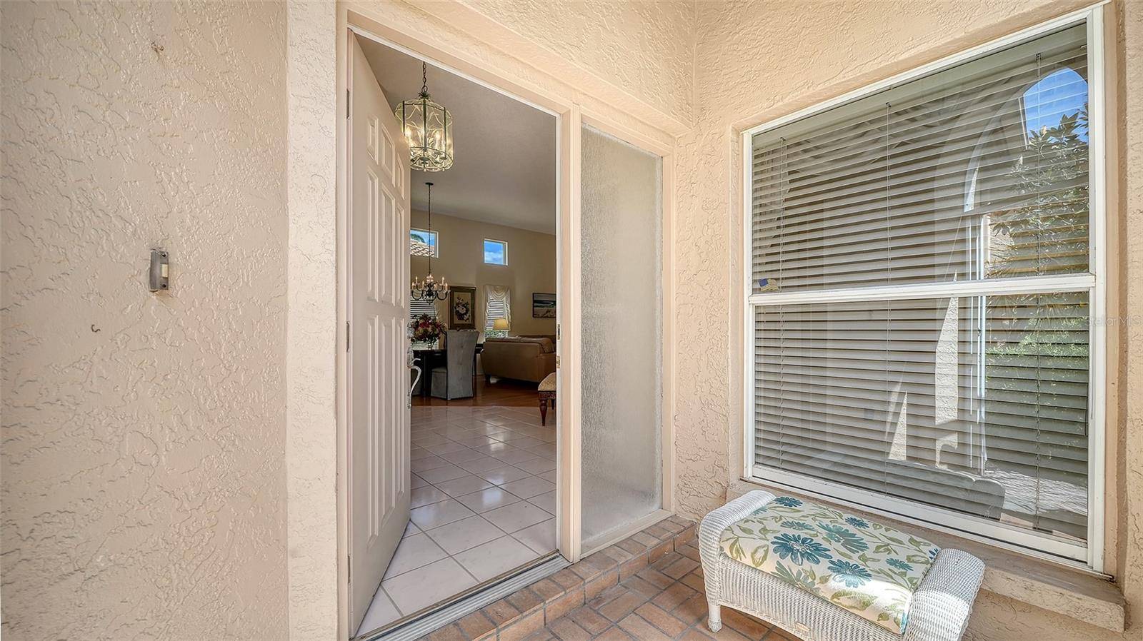 4060 JARDIN LN, Sarasota, FL 34238