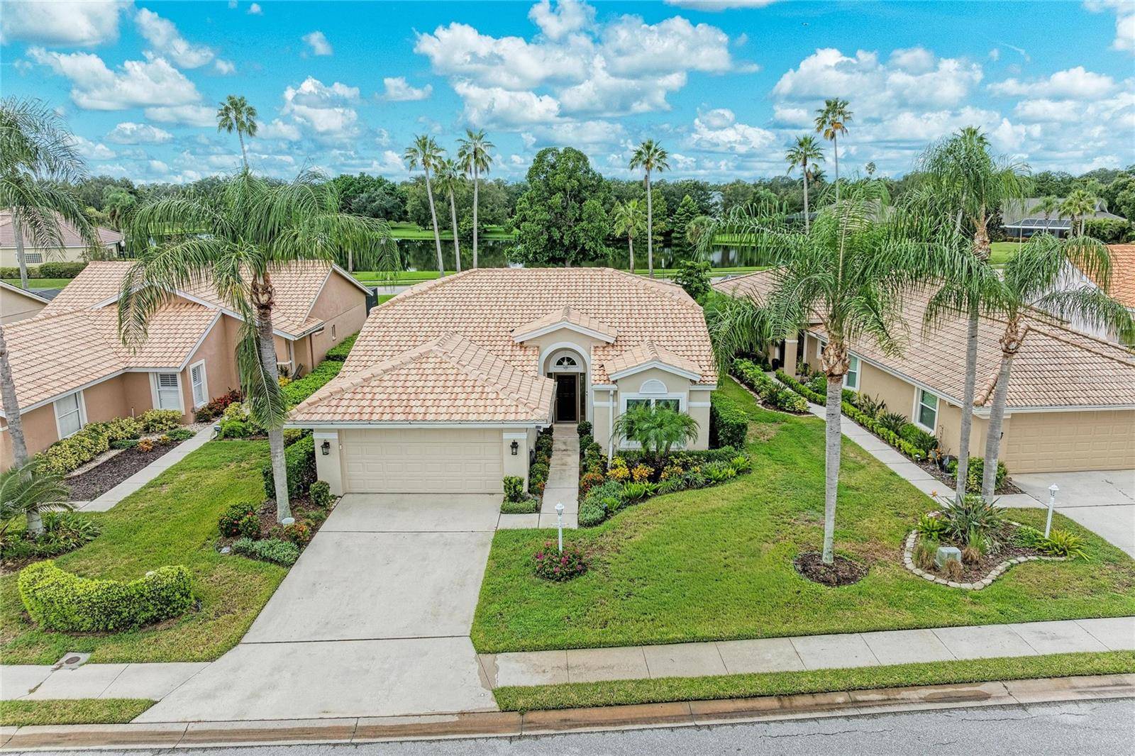 6635 OAKBROOKE CIR, Bradenton, FL 34202