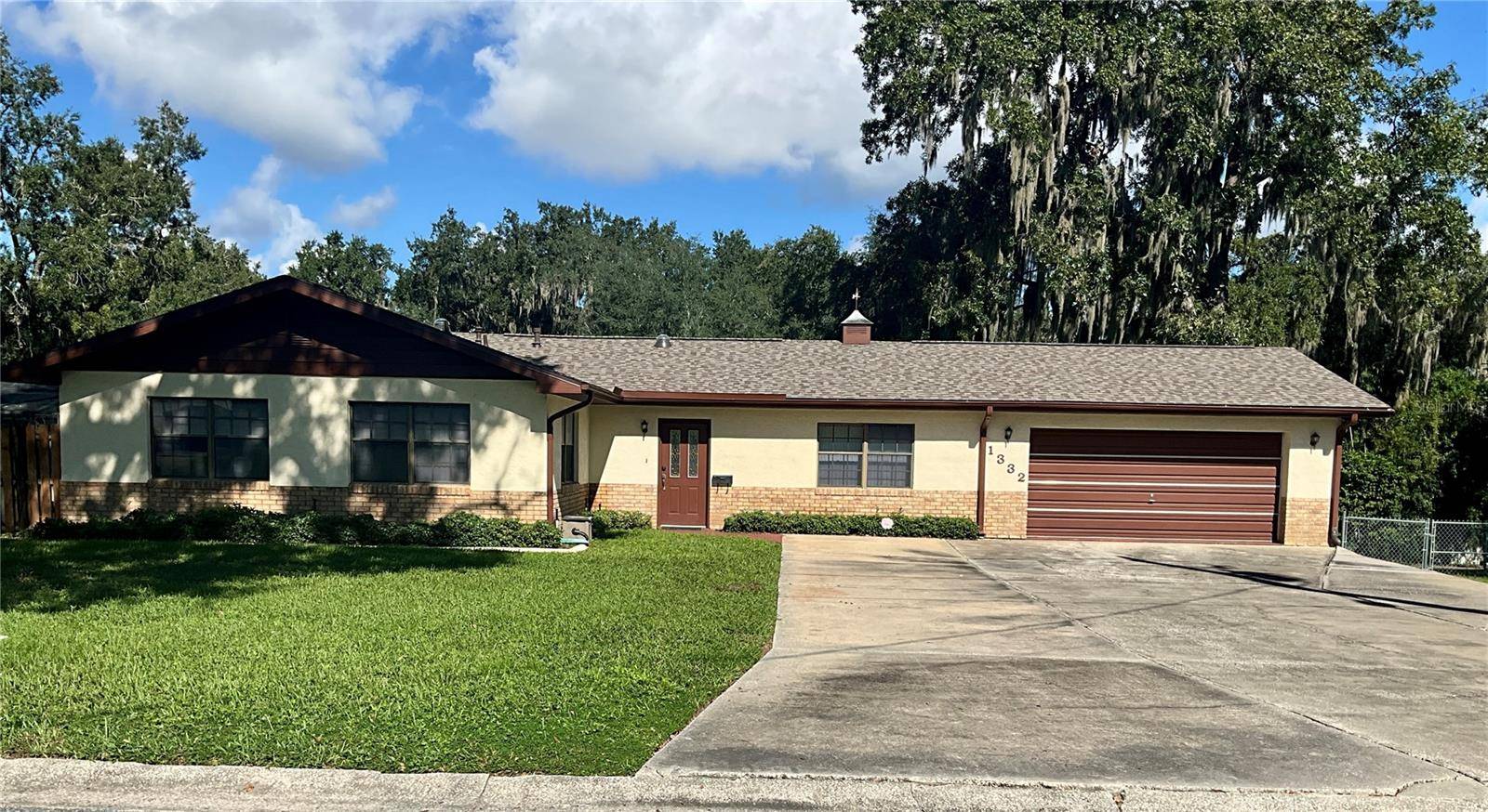 1332 LEE CT, Leesburg, FL 34748
