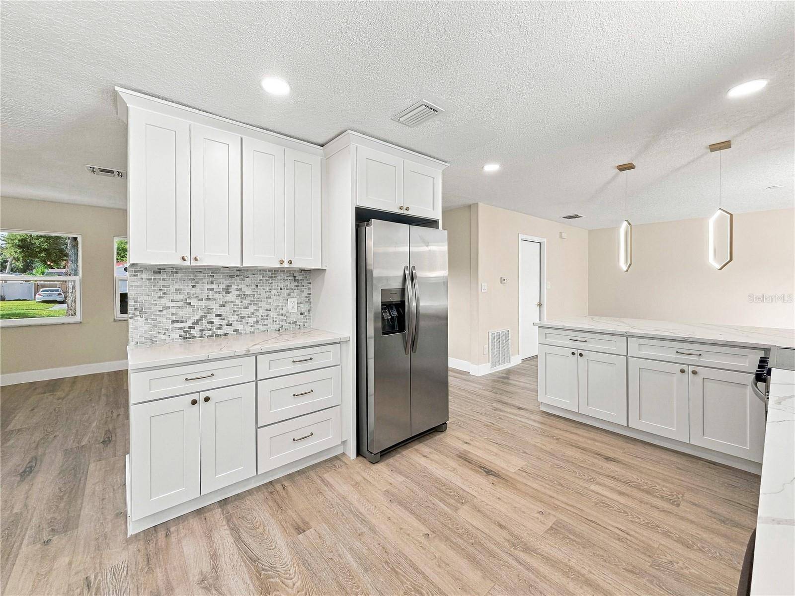 7015 CRESTLAKE DR, Orlando, FL 32819