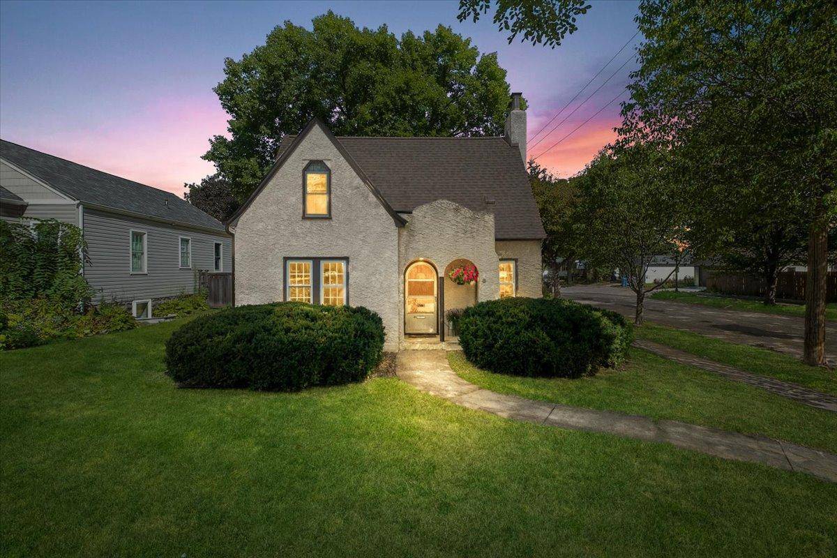 1223 Niles AVE, Saint Paul, MN 55116