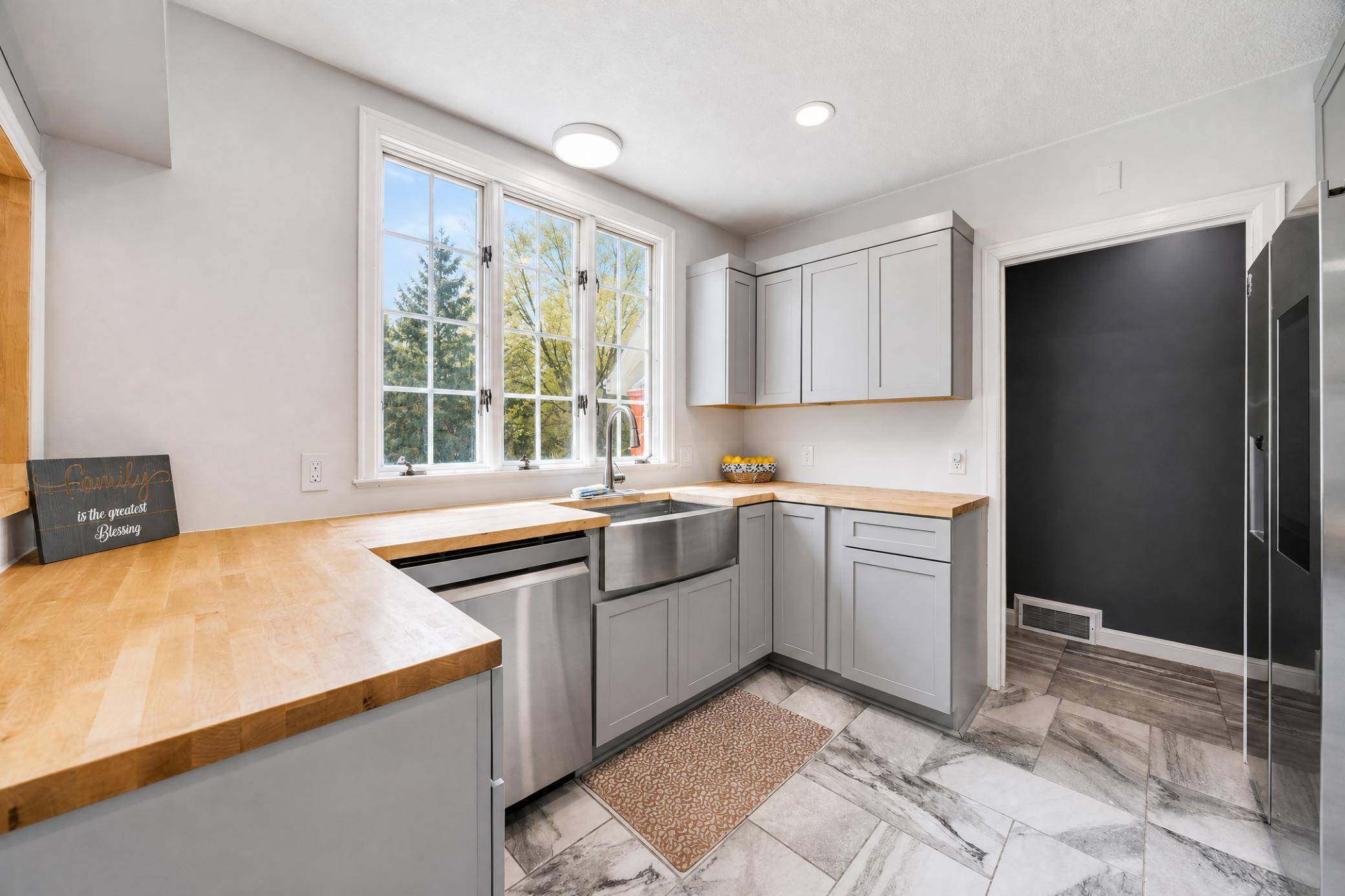 7800 Pearson WAY NE, Fridley, MN 55432