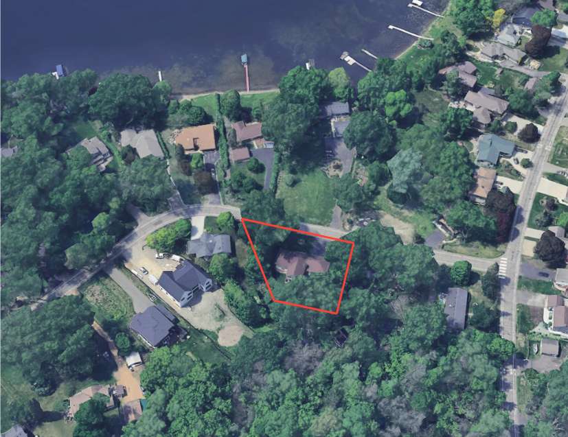 7 Kaiser AVE, Medicine Lake, MN 55441