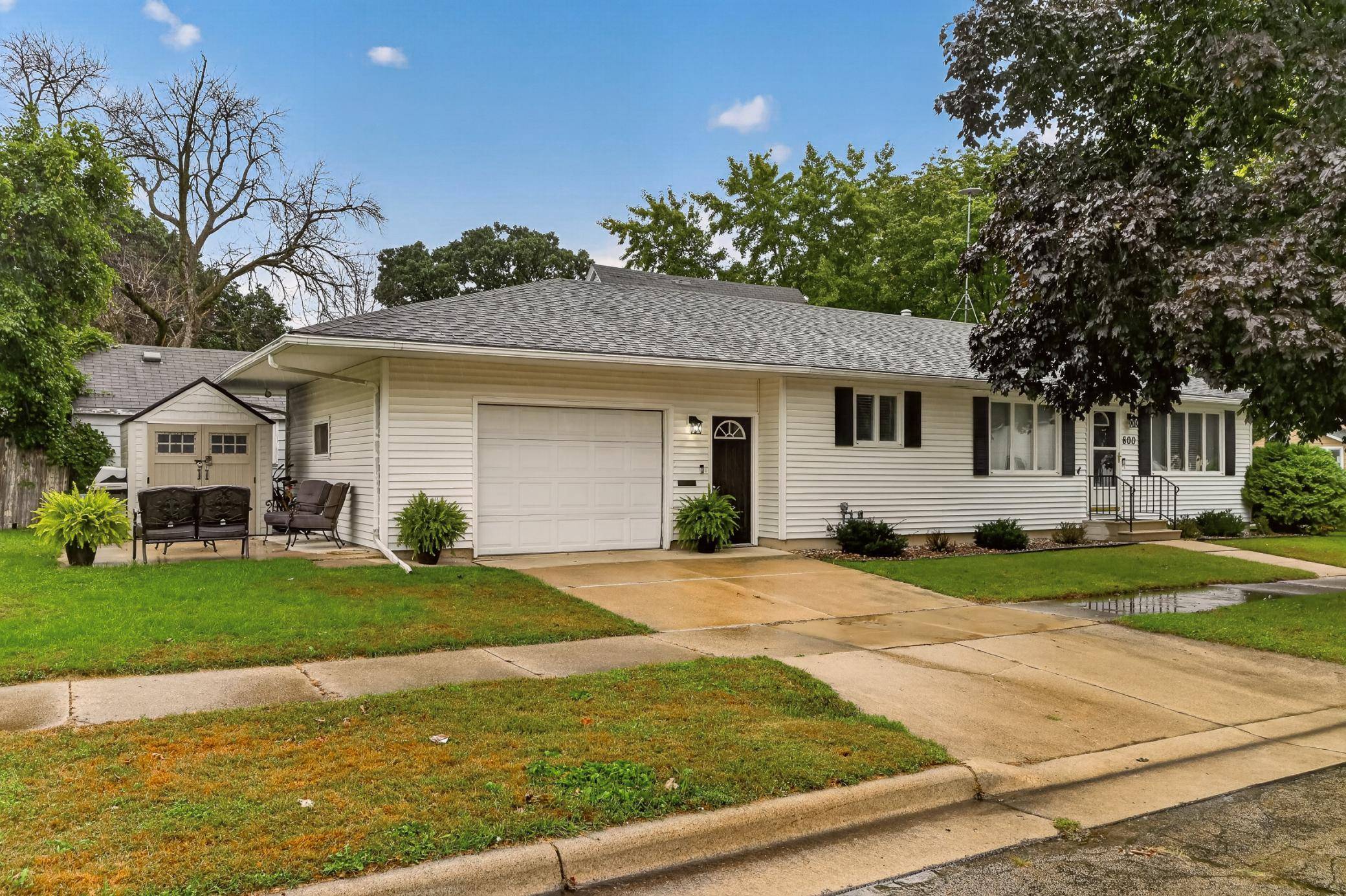 800 6th ST NW, Austin, MN 55912
