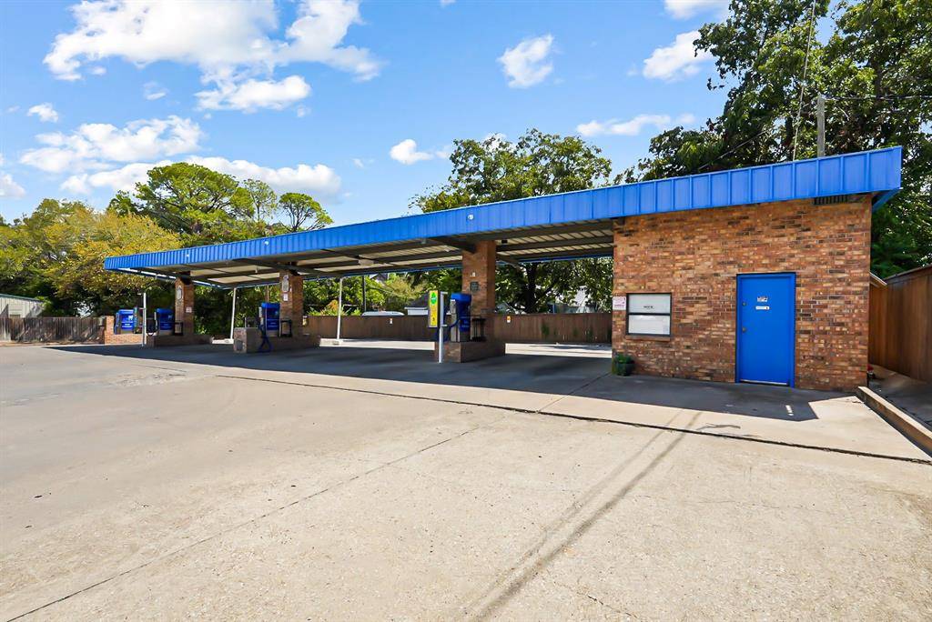 1445 W 2nd Avenue, Corsicana, TX 75110