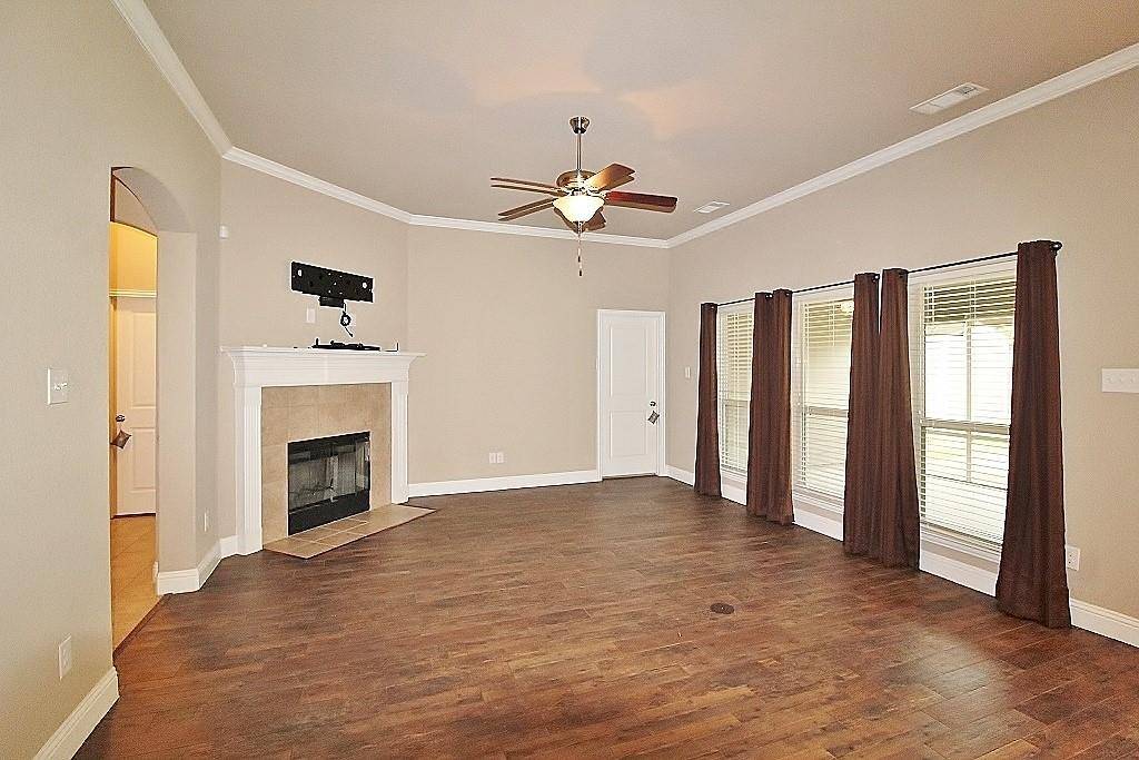 119 Liberty Way, Waxahachie, TX 75167