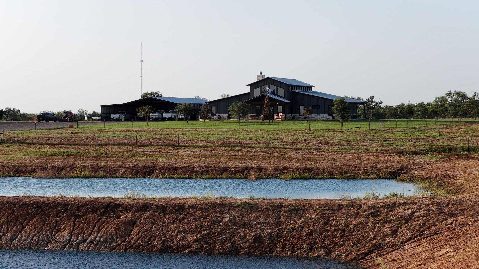 12093 Sulphur Springs RD, Adkins, TX 78101