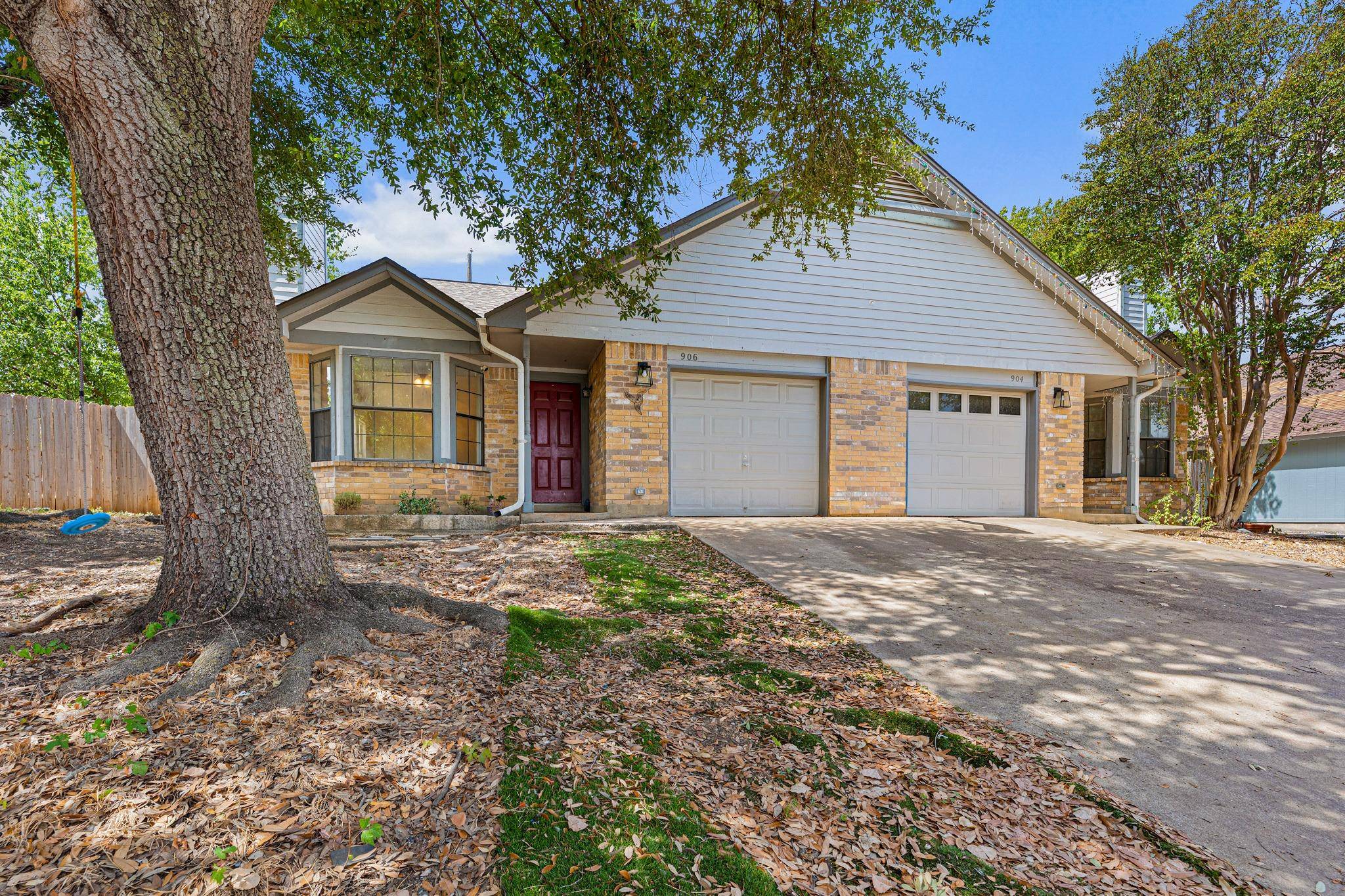 906 Oleander LN #906, Round Rock, TX 78664