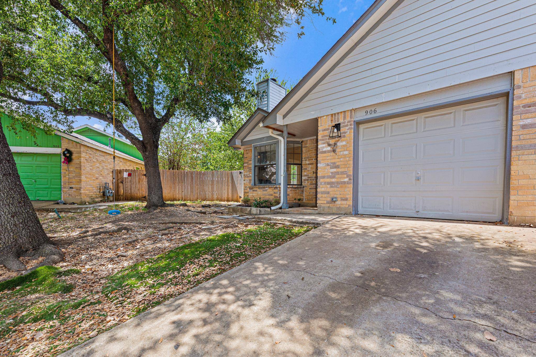 906 Oleander LN #906, Round Rock, TX 78664