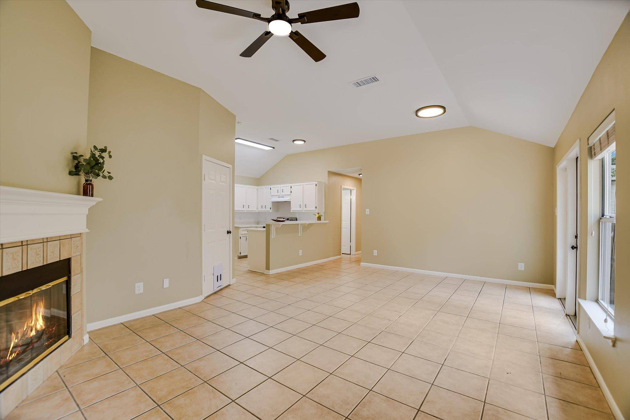 2157 Redwing WAY, Round Rock, TX 78664