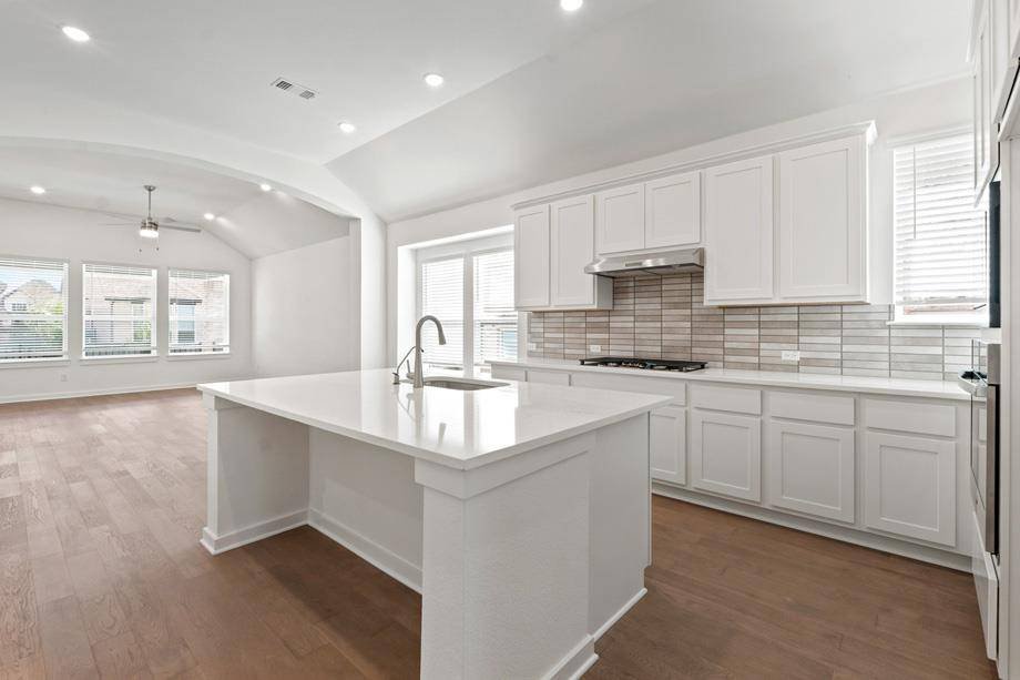 125 Three Oaks LN, Georgetown, TX 78628