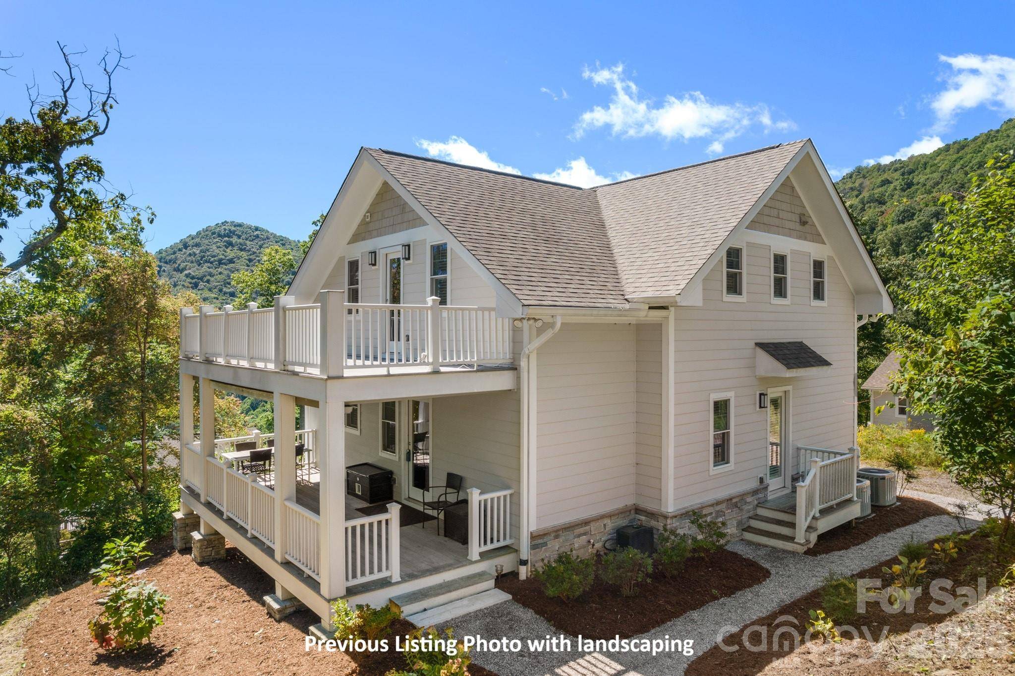 11 Lila LN, Clyde, NC 28721
