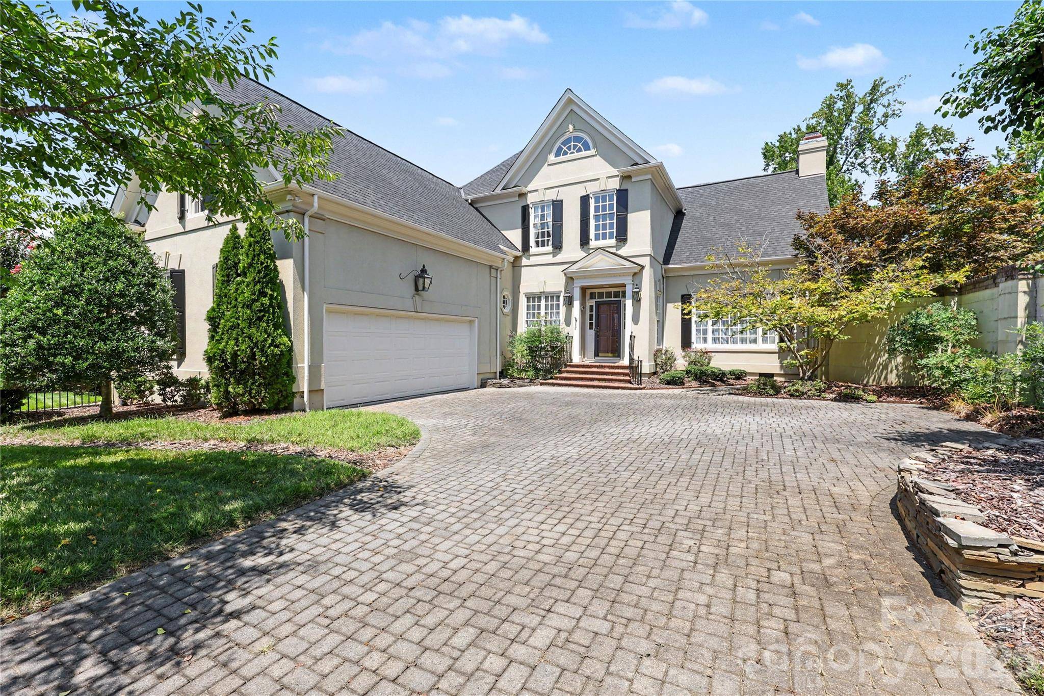 4320 Doverstone LN, Greensboro, NC 27407