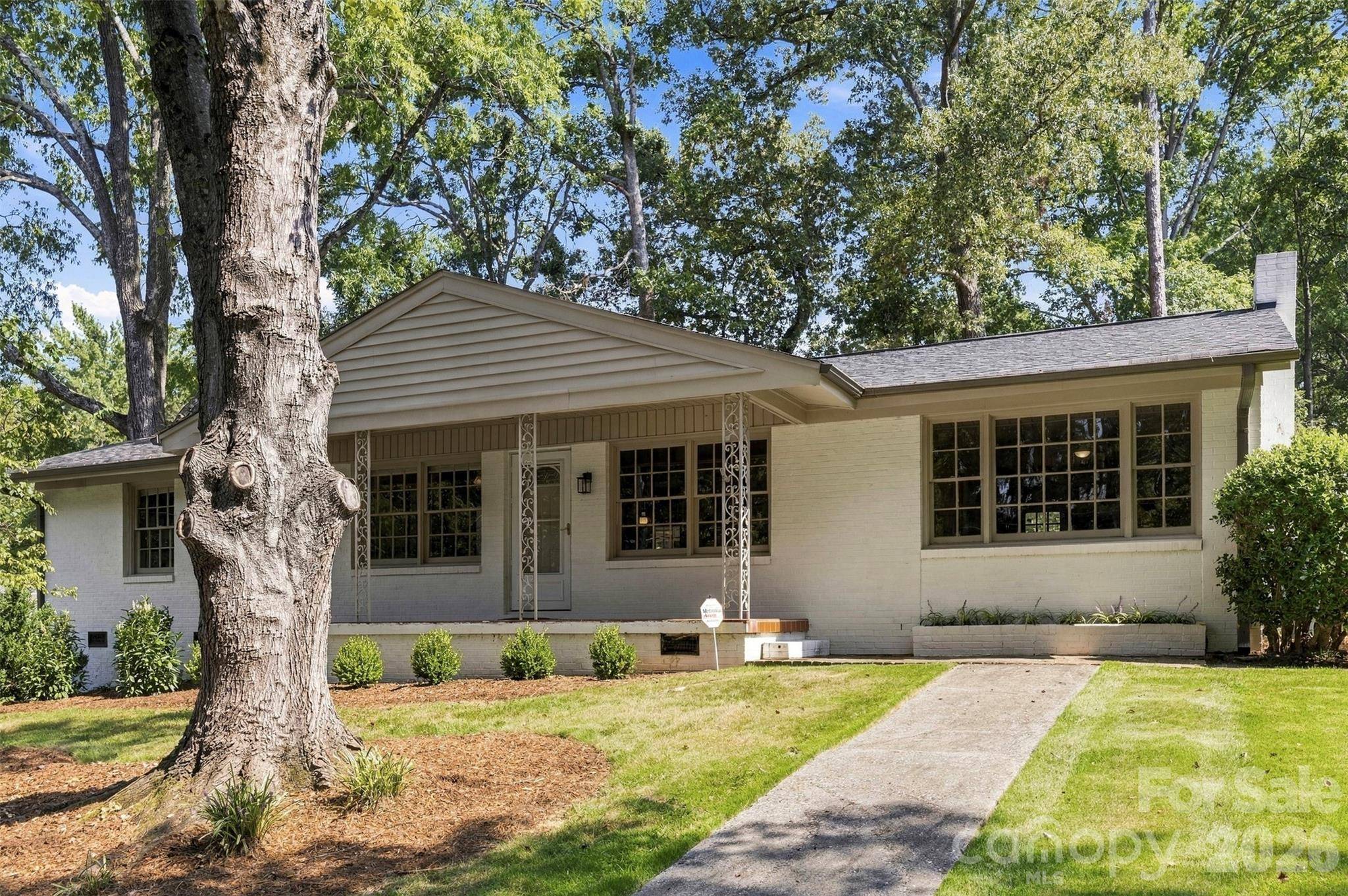 1400 Lynhurst DR, Gastonia, NC 28054