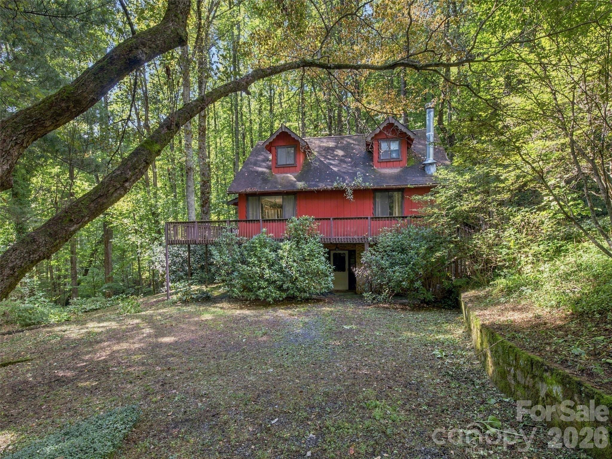 151 Tiger Lily LN, Waynesville, NC 28786