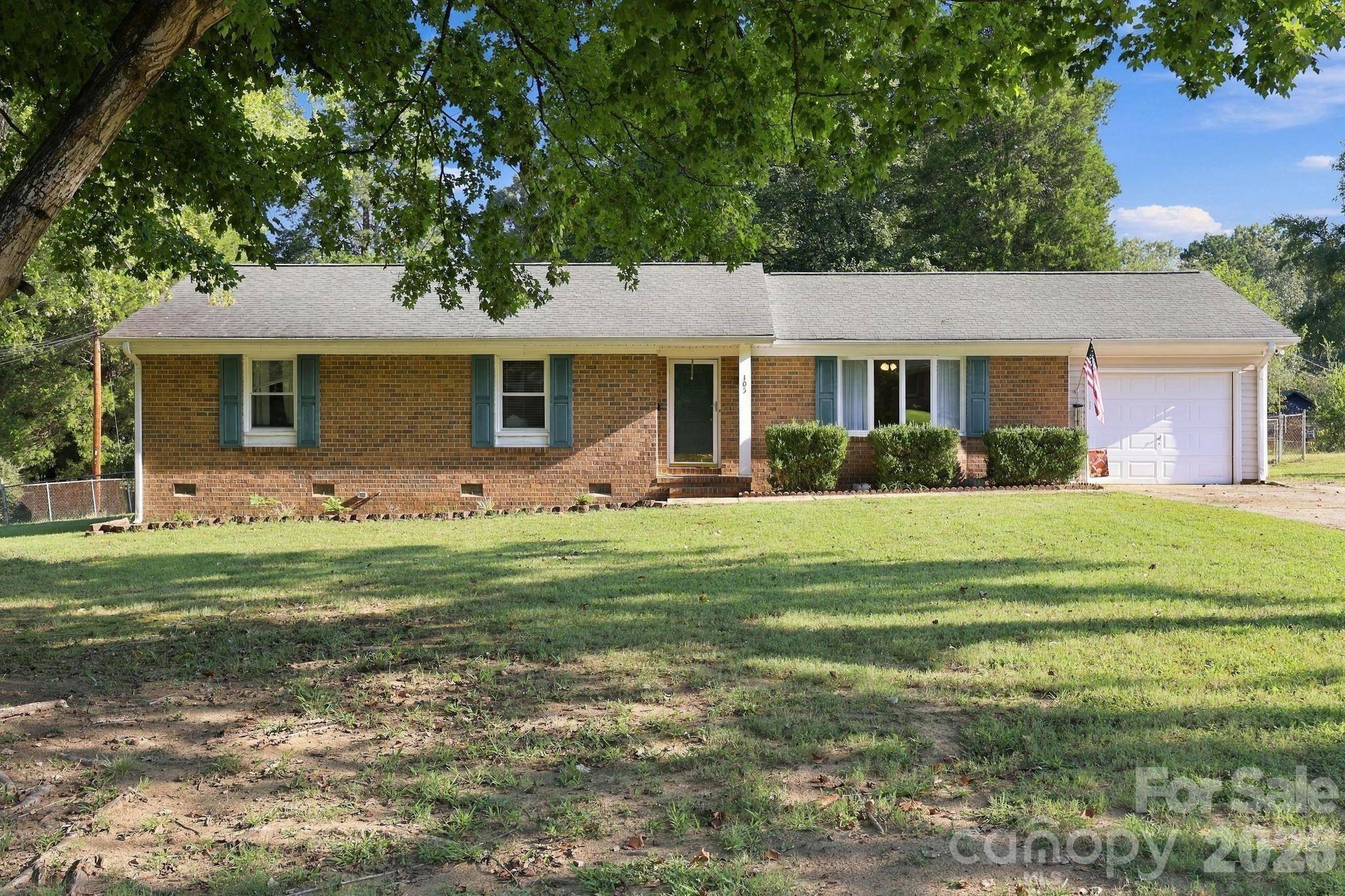 105 Stoneybrook RD, Salisbury, NC 28147