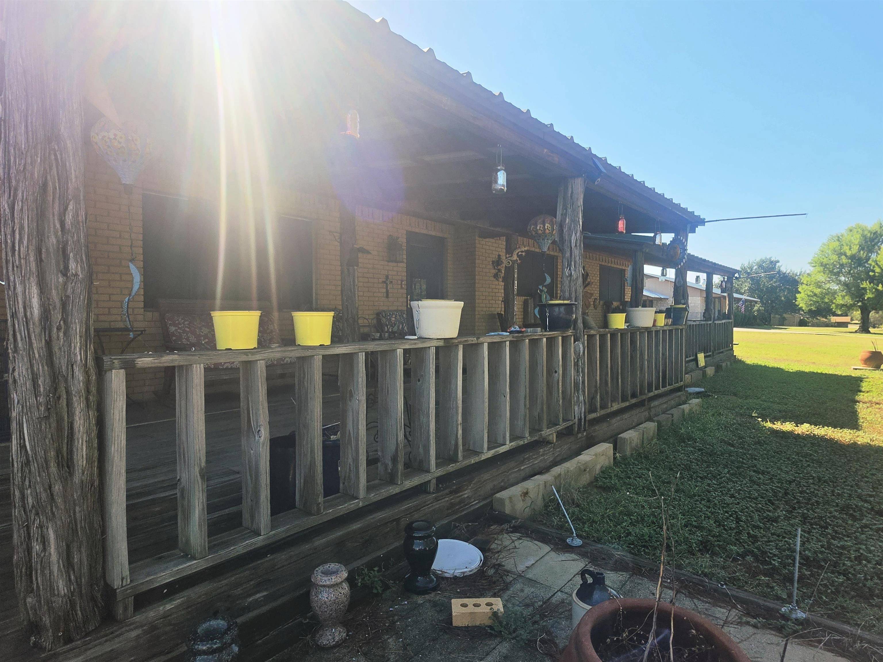 106 Post Oak DR, Llano, TX 78643